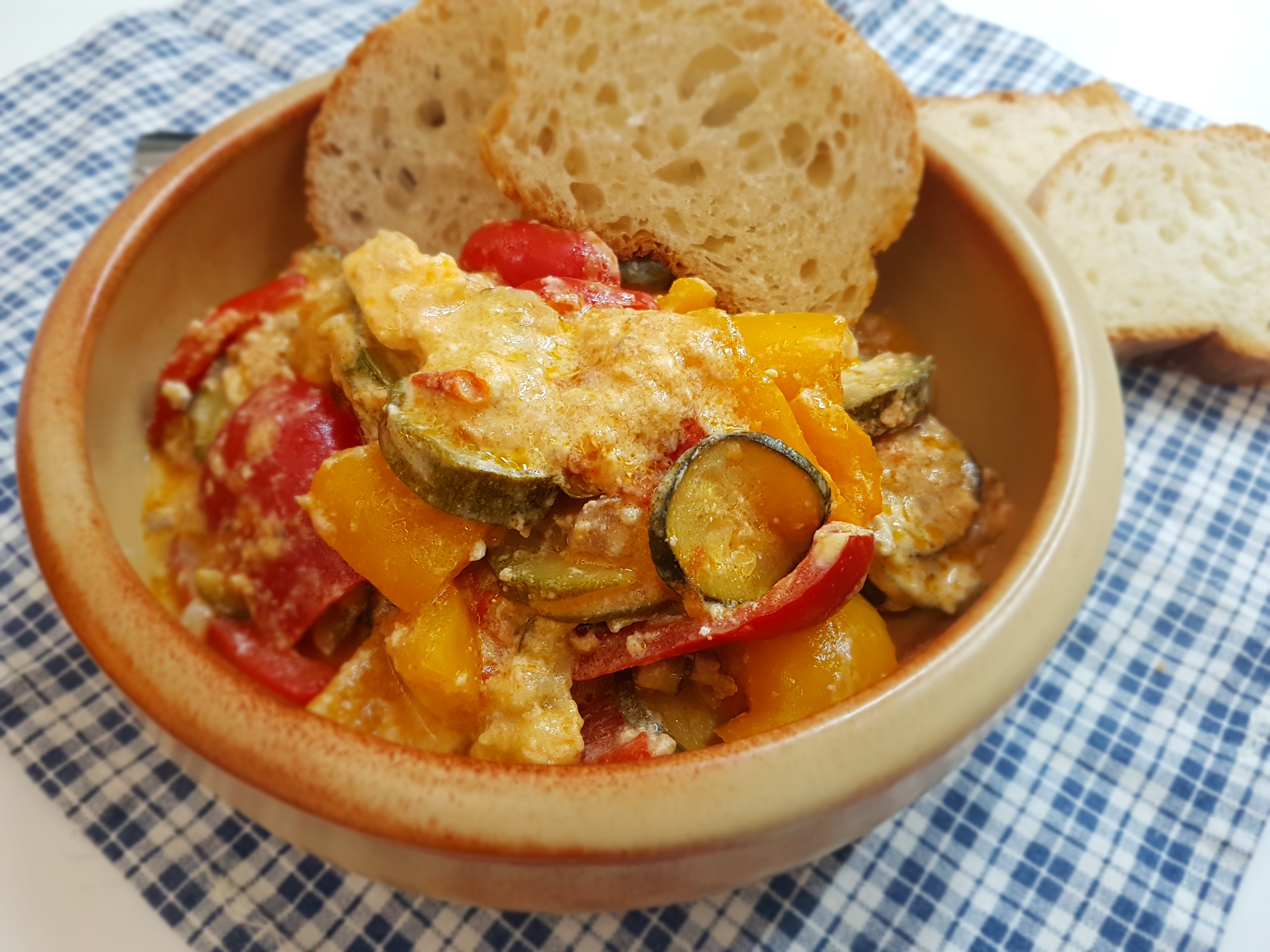 Cocotte di verdure filanti