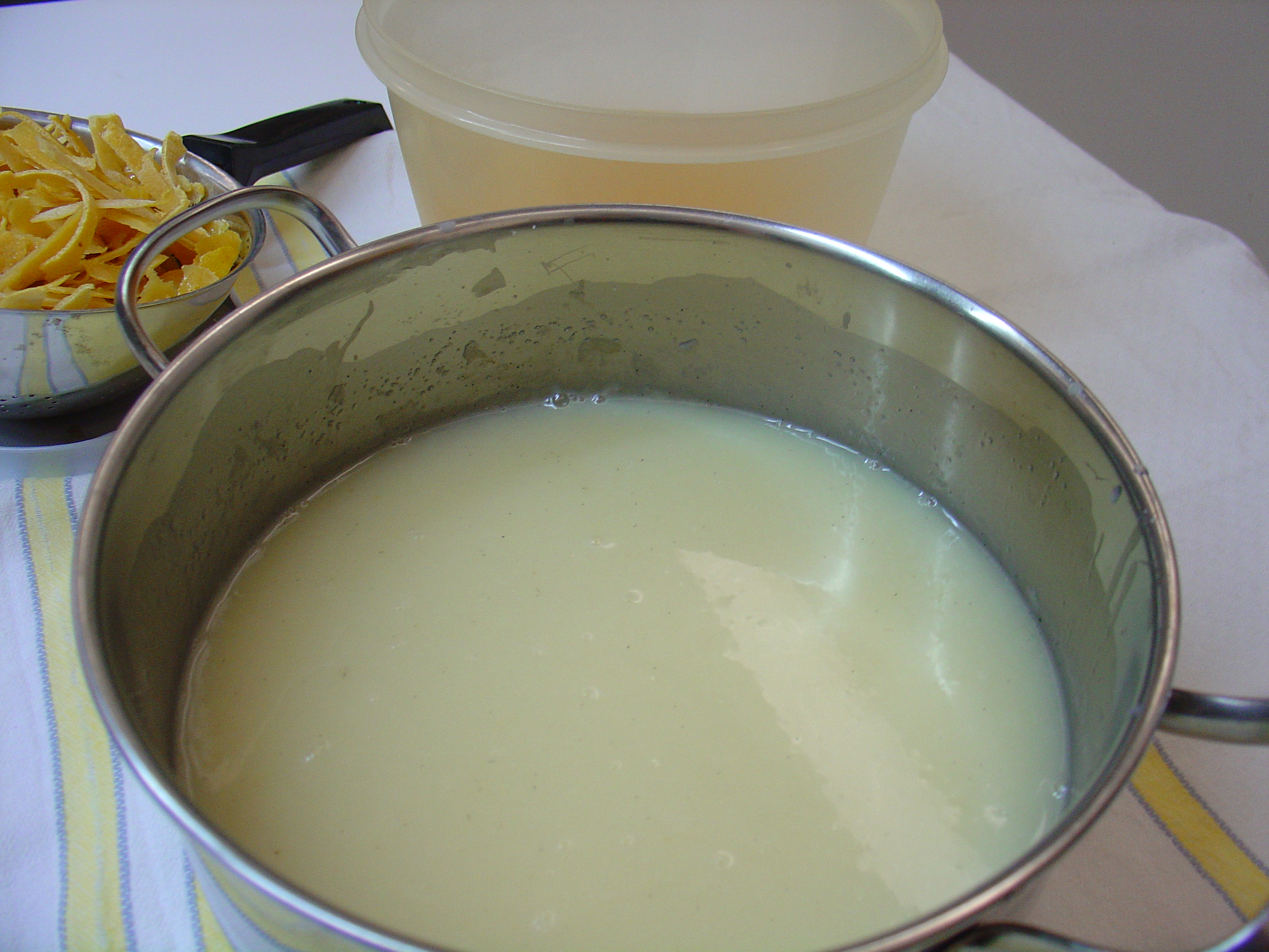 Crema di limoncello