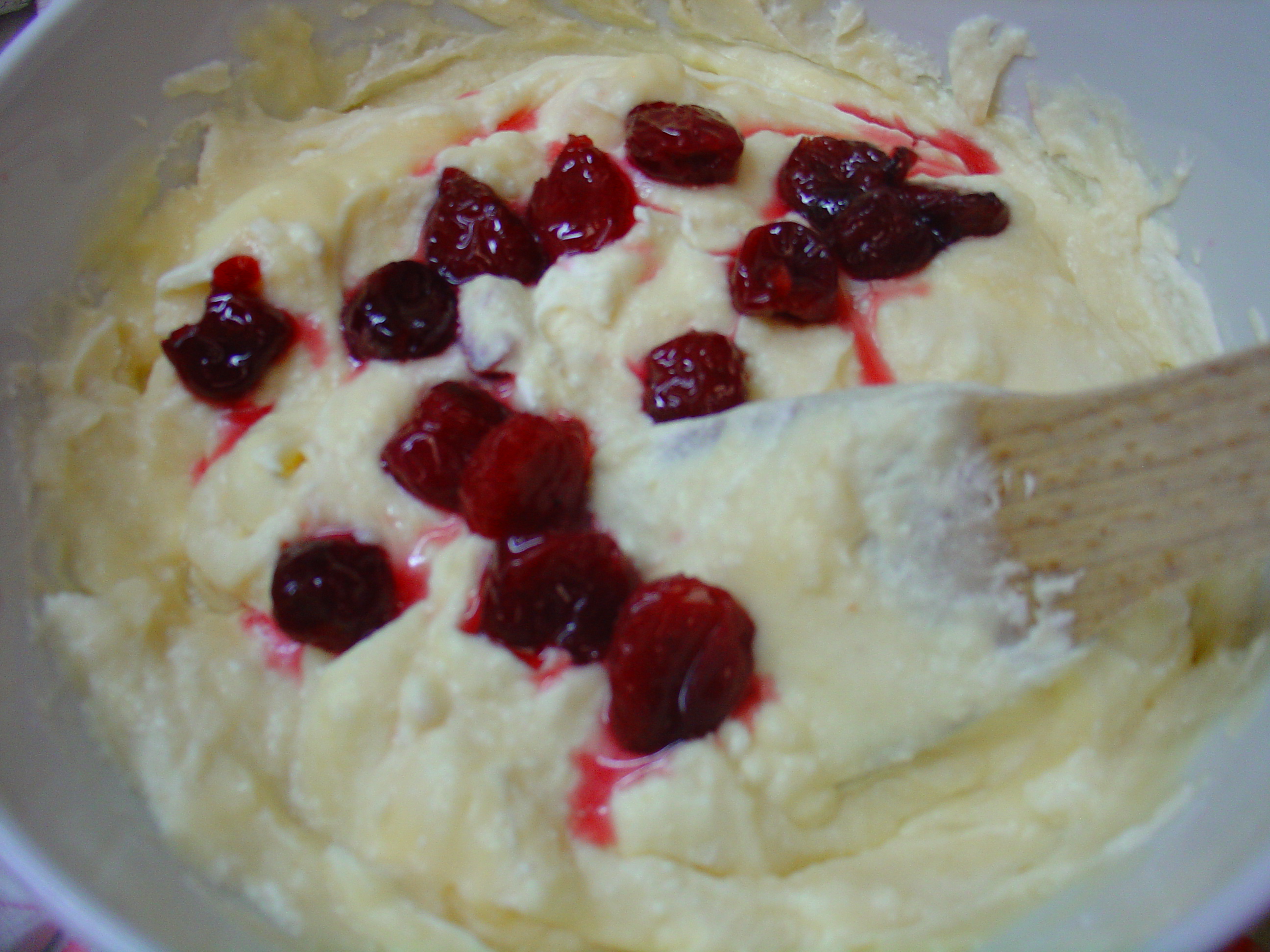 Crostata Mary Virgil con ciliege caramellate e crema diplomatica