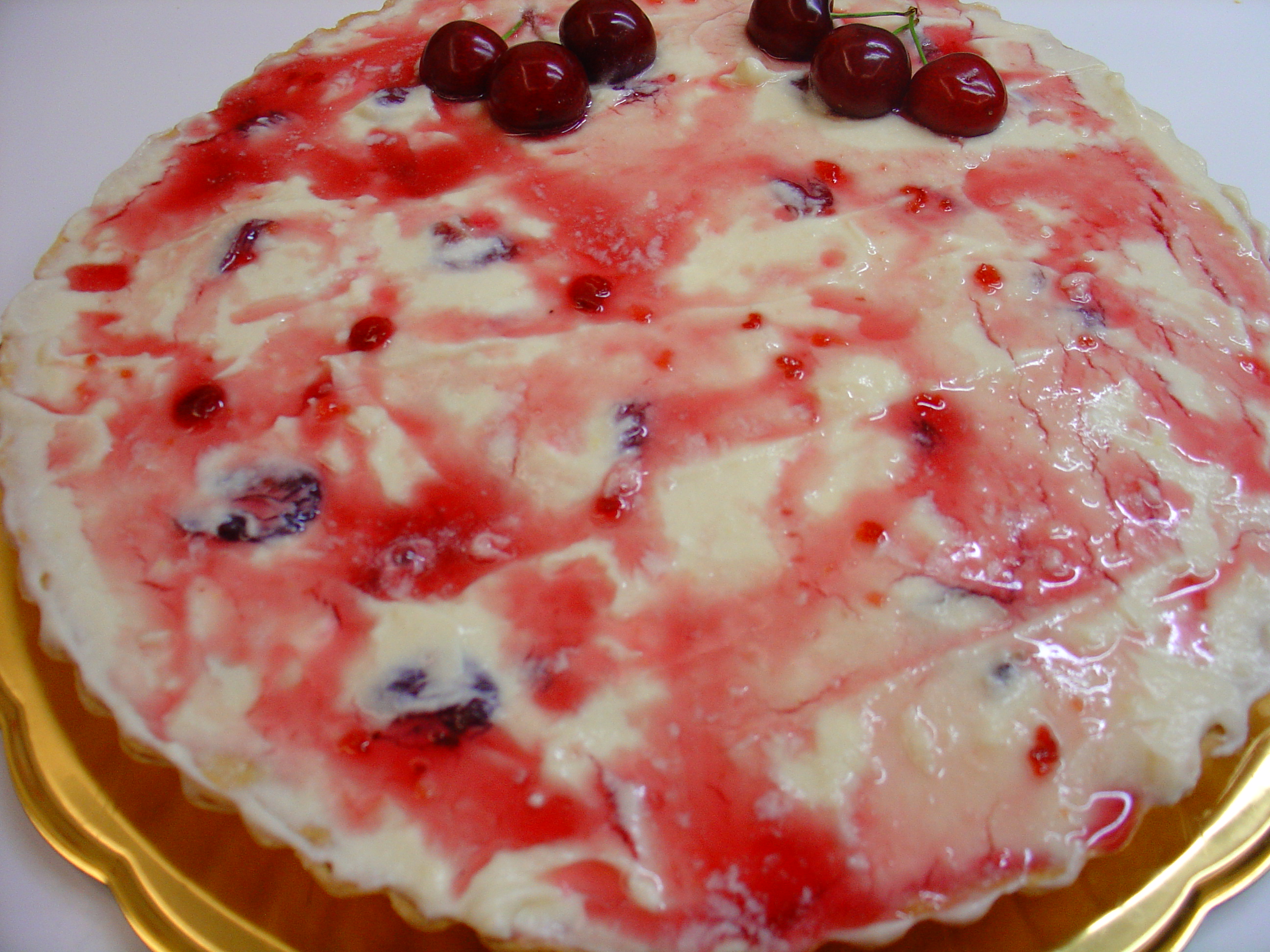 Crostata Mary Virgil con ciliege caramellate e crema diplomatica