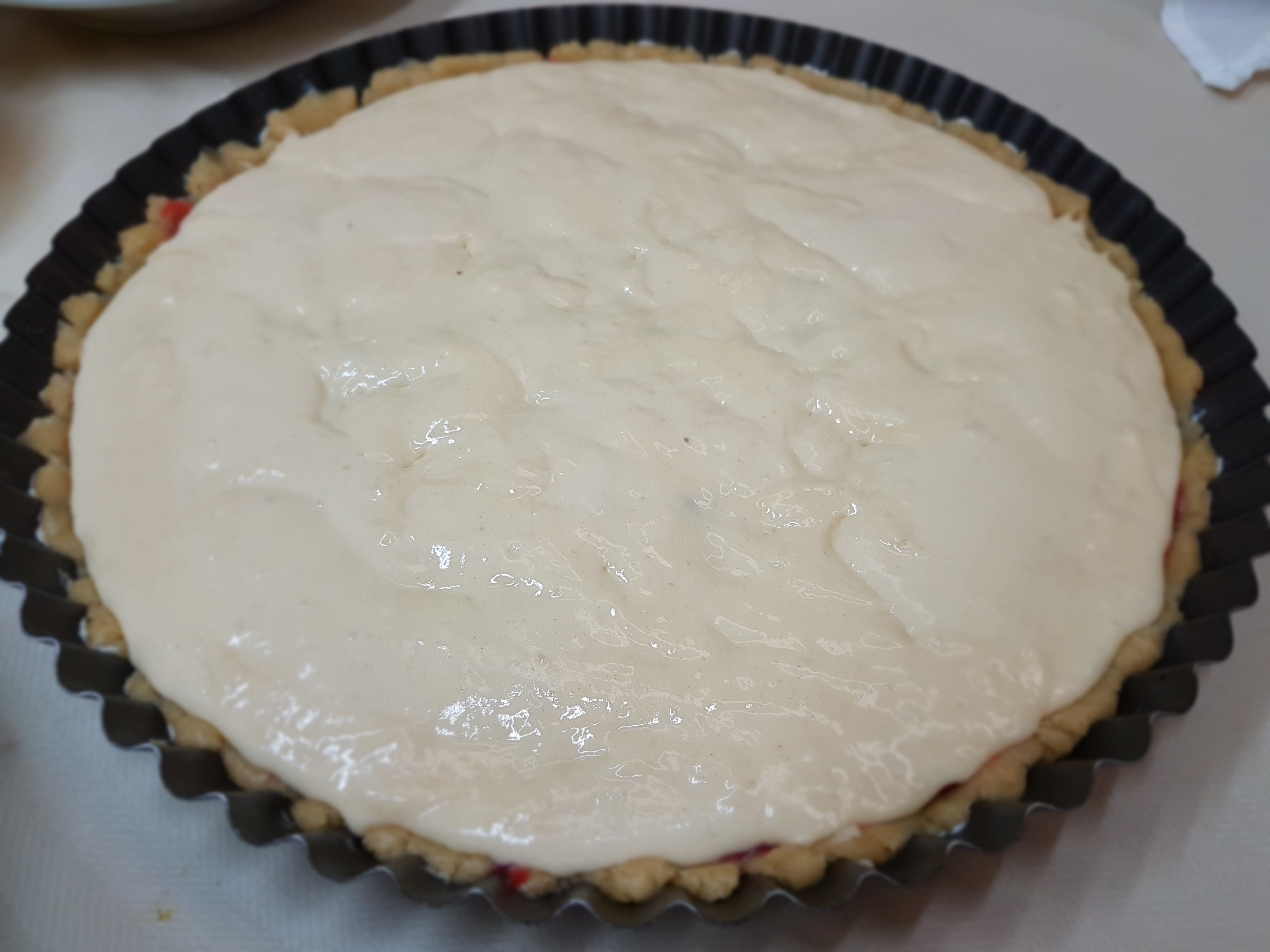 Crostata morbida con crema di fragole