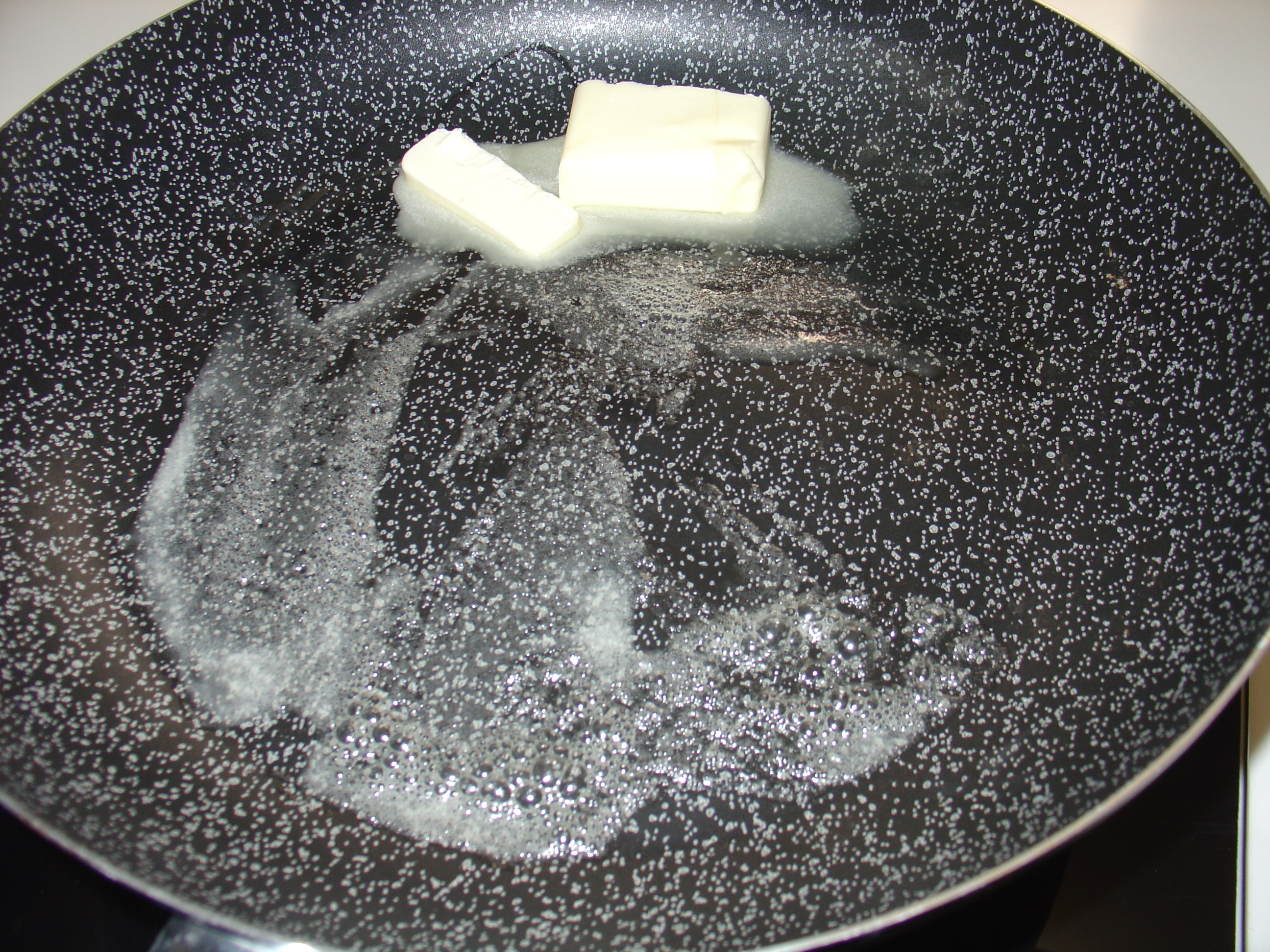 Farfalle al salmone con uova di Capelin