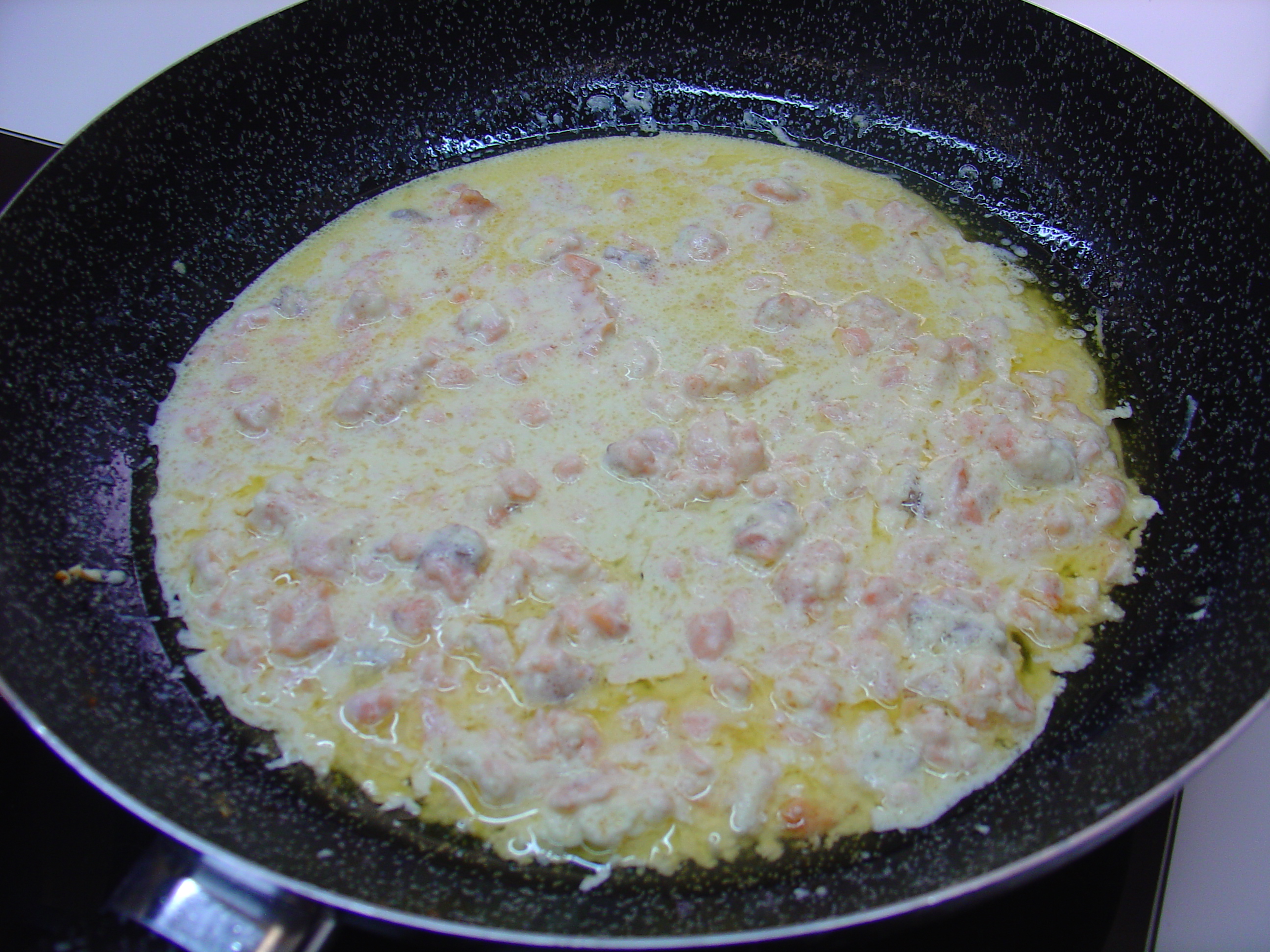 Farfalle al salmone con uova di Capelin