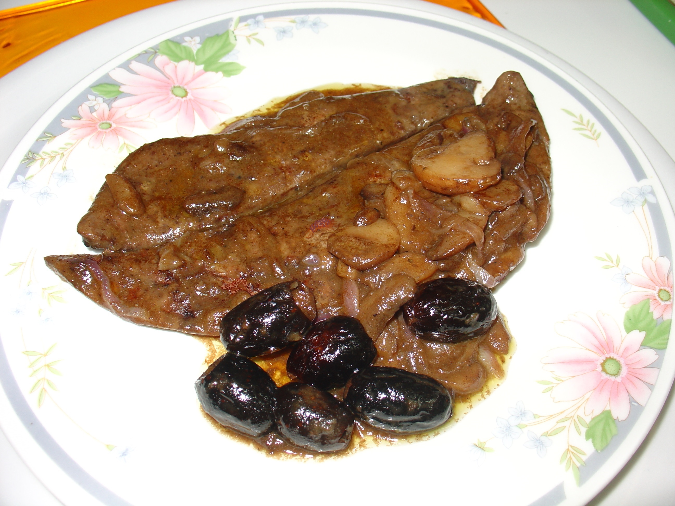 Fegato con funghi e aceto balsamico