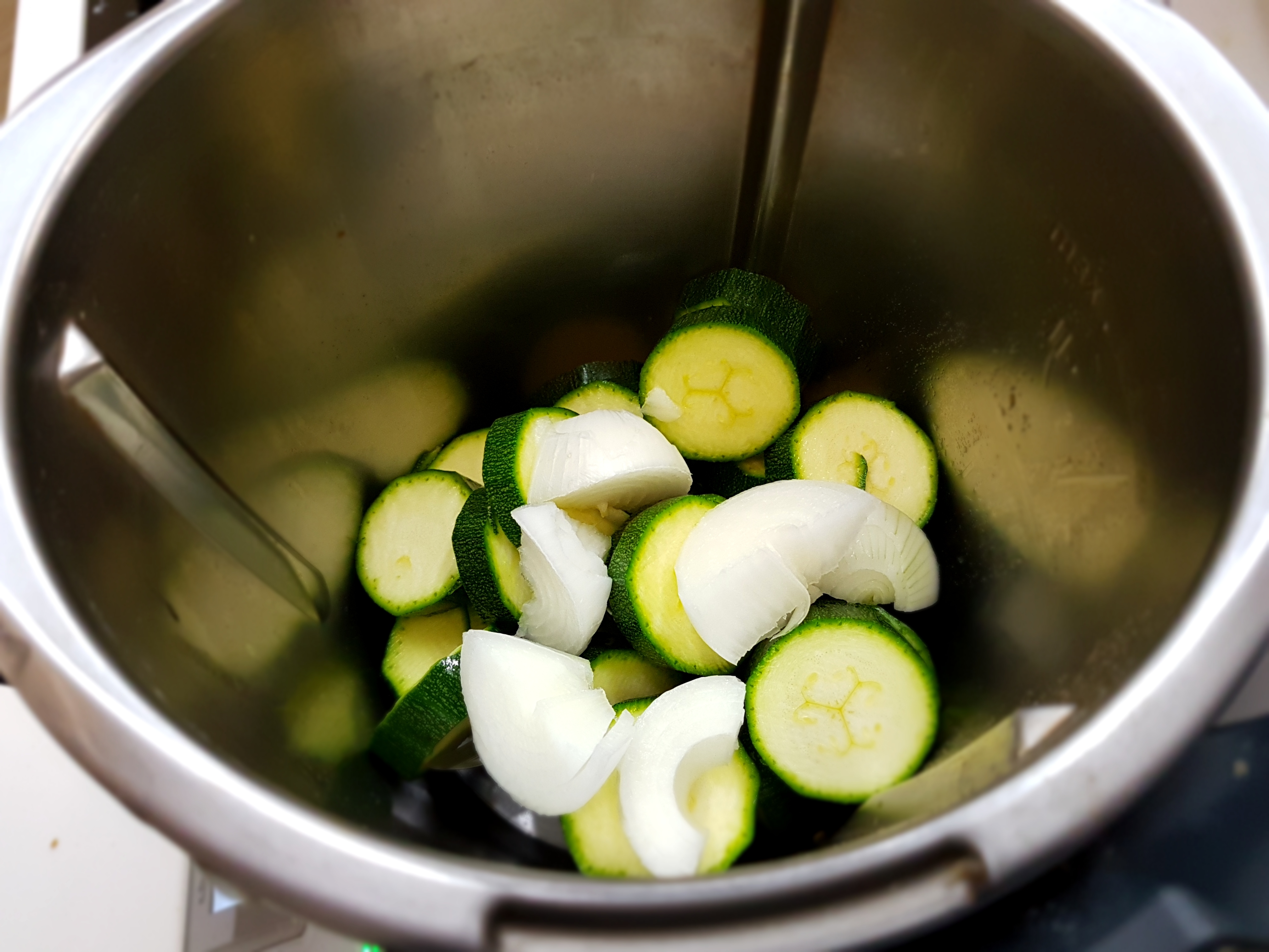 Filetto di cernia con vellutata di zucchine Bimby
