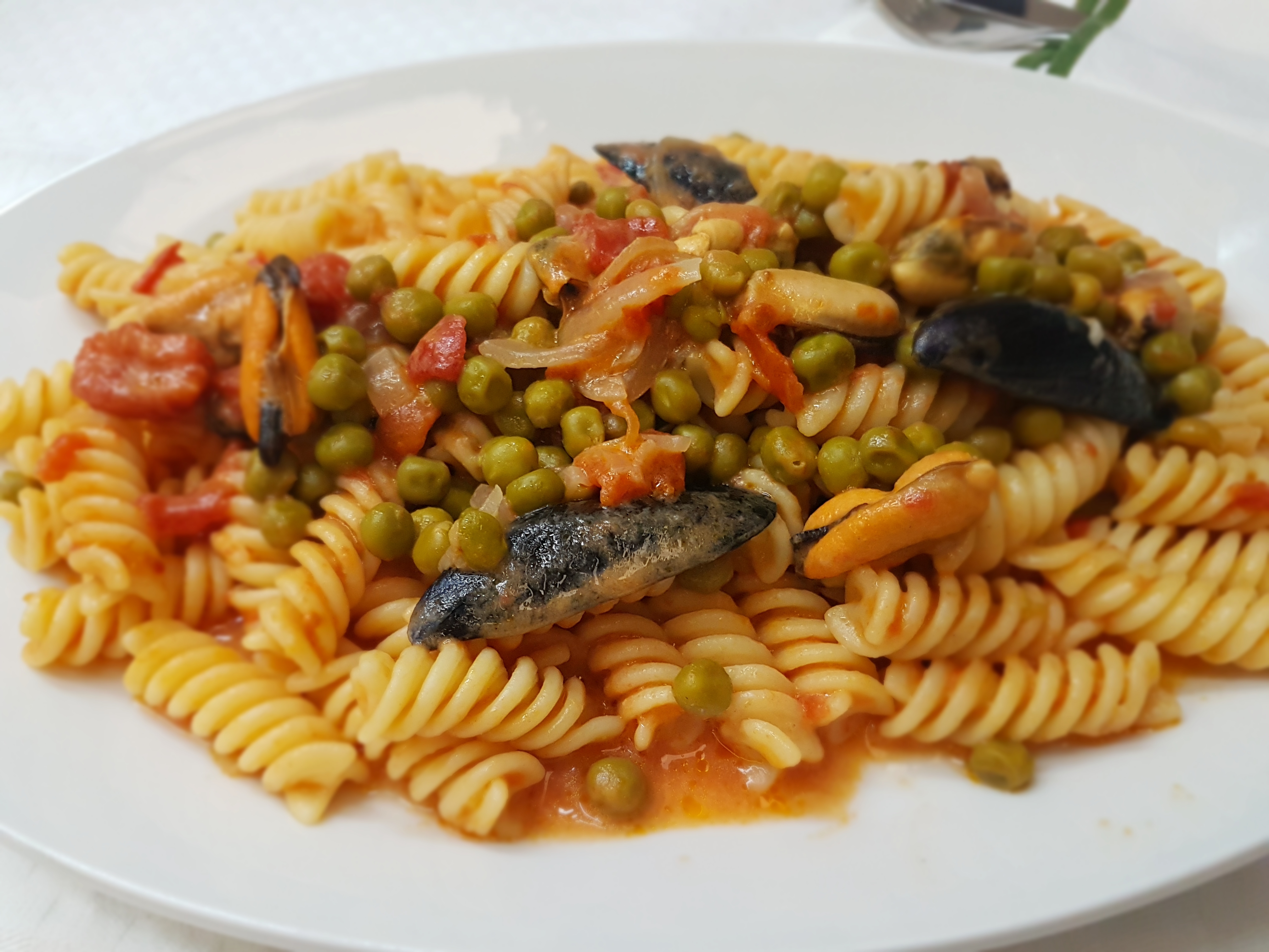 Fusilli armonia ( con cozze e piselli )