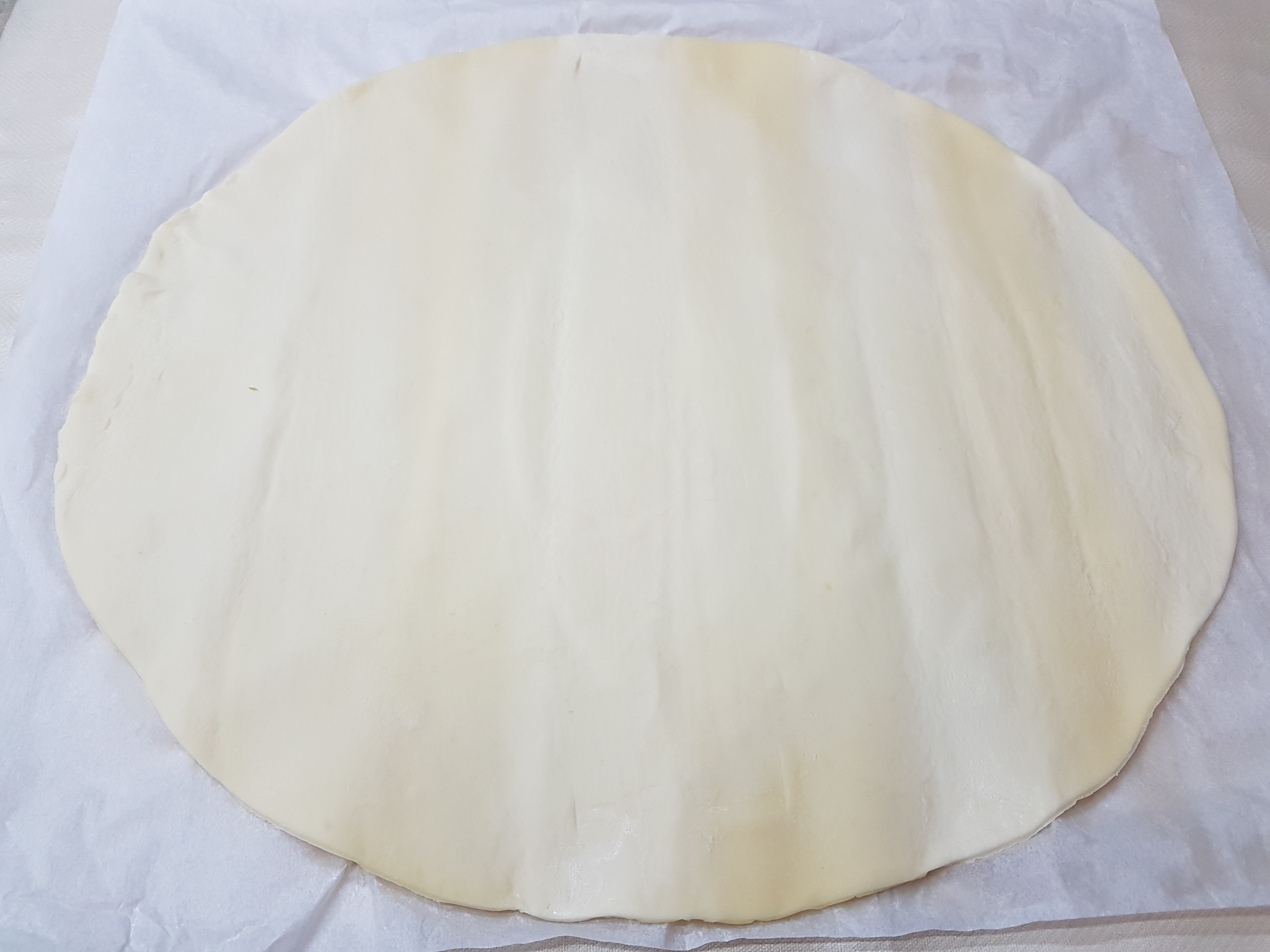 Girasole di pasta sfoglia con nutella