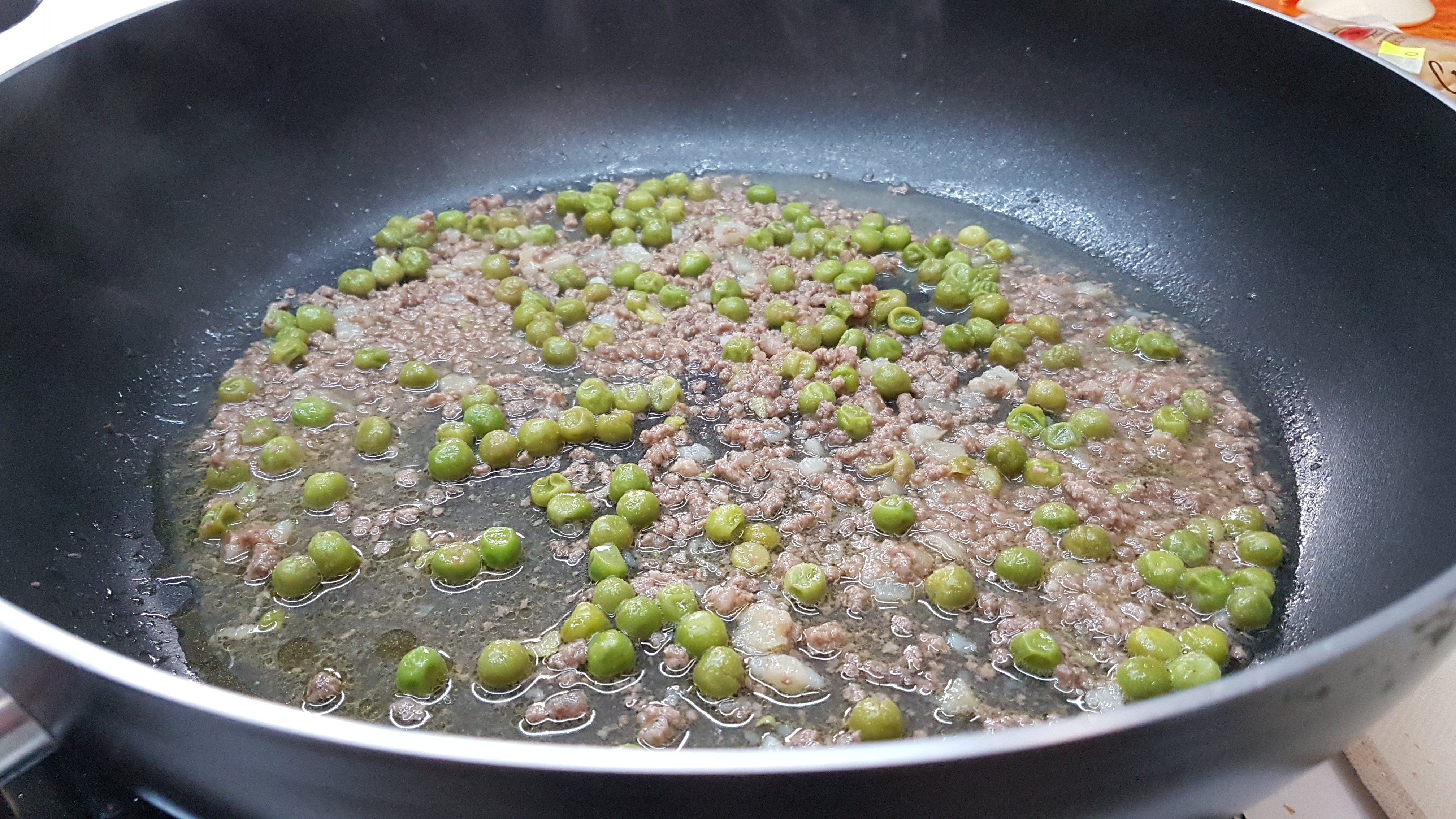 Gnocchi sardi alla burlesca ( by Annett )