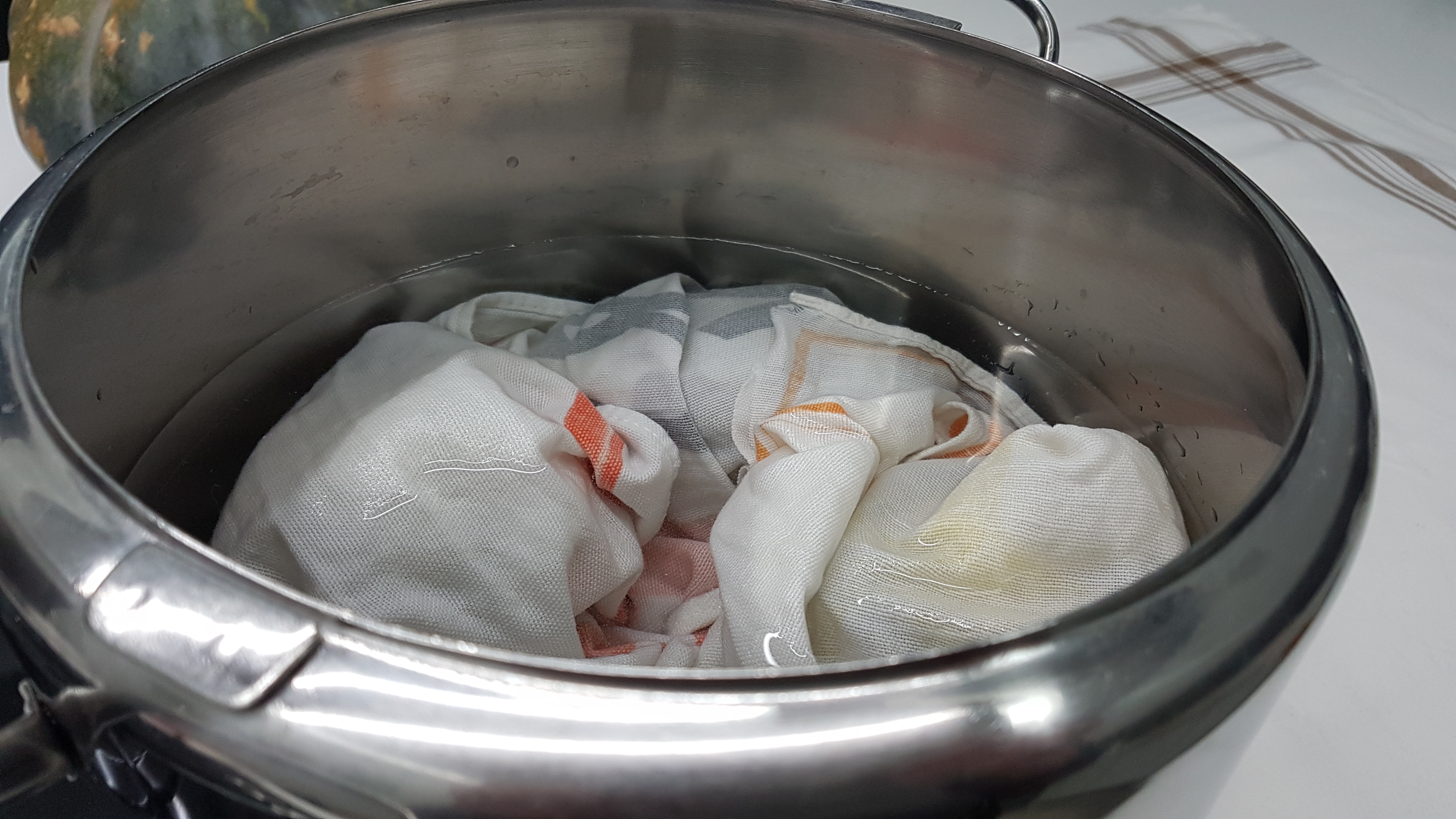 Marmellata di peperoncini piccanti