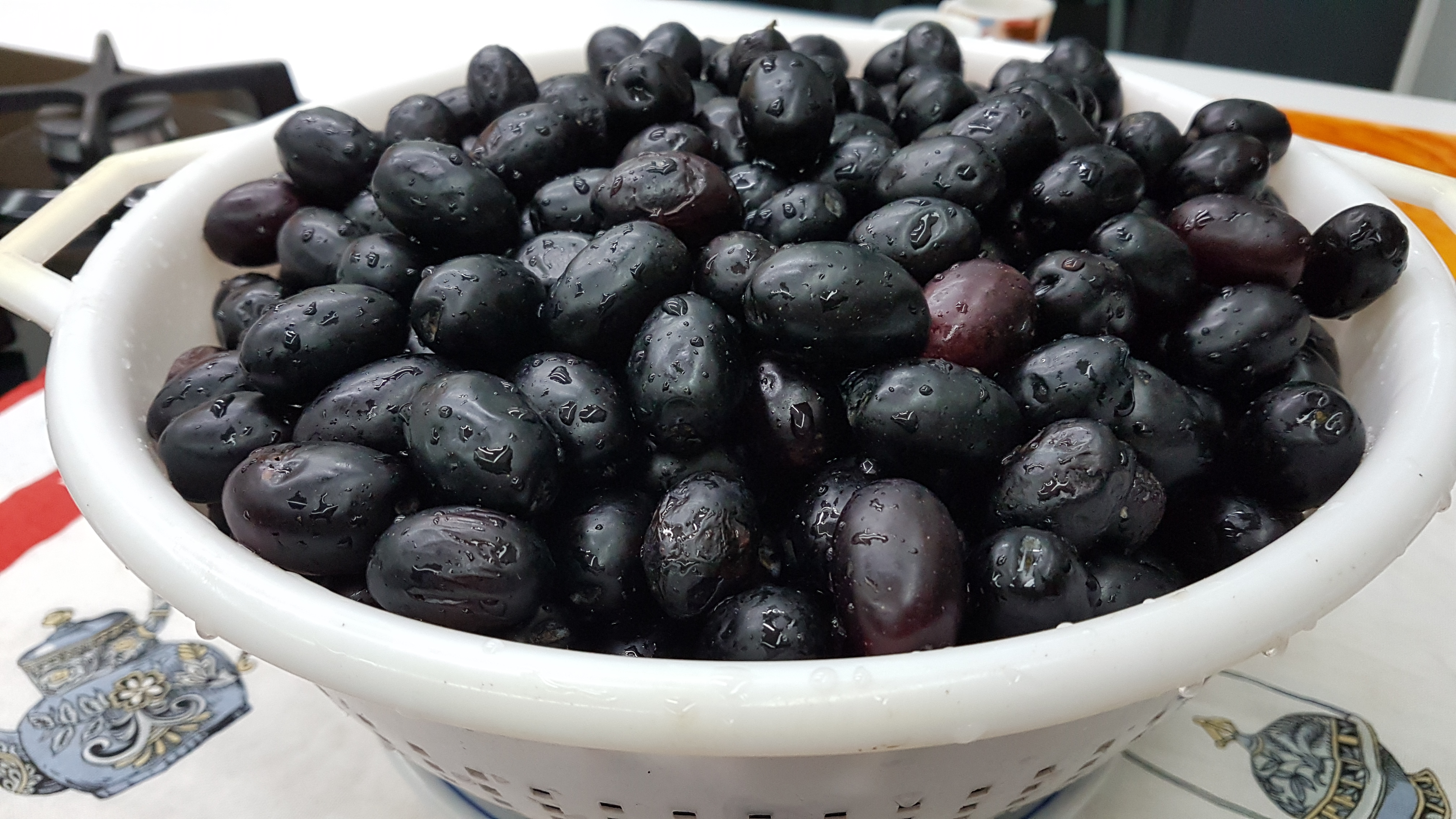 Olive nere sotto sale