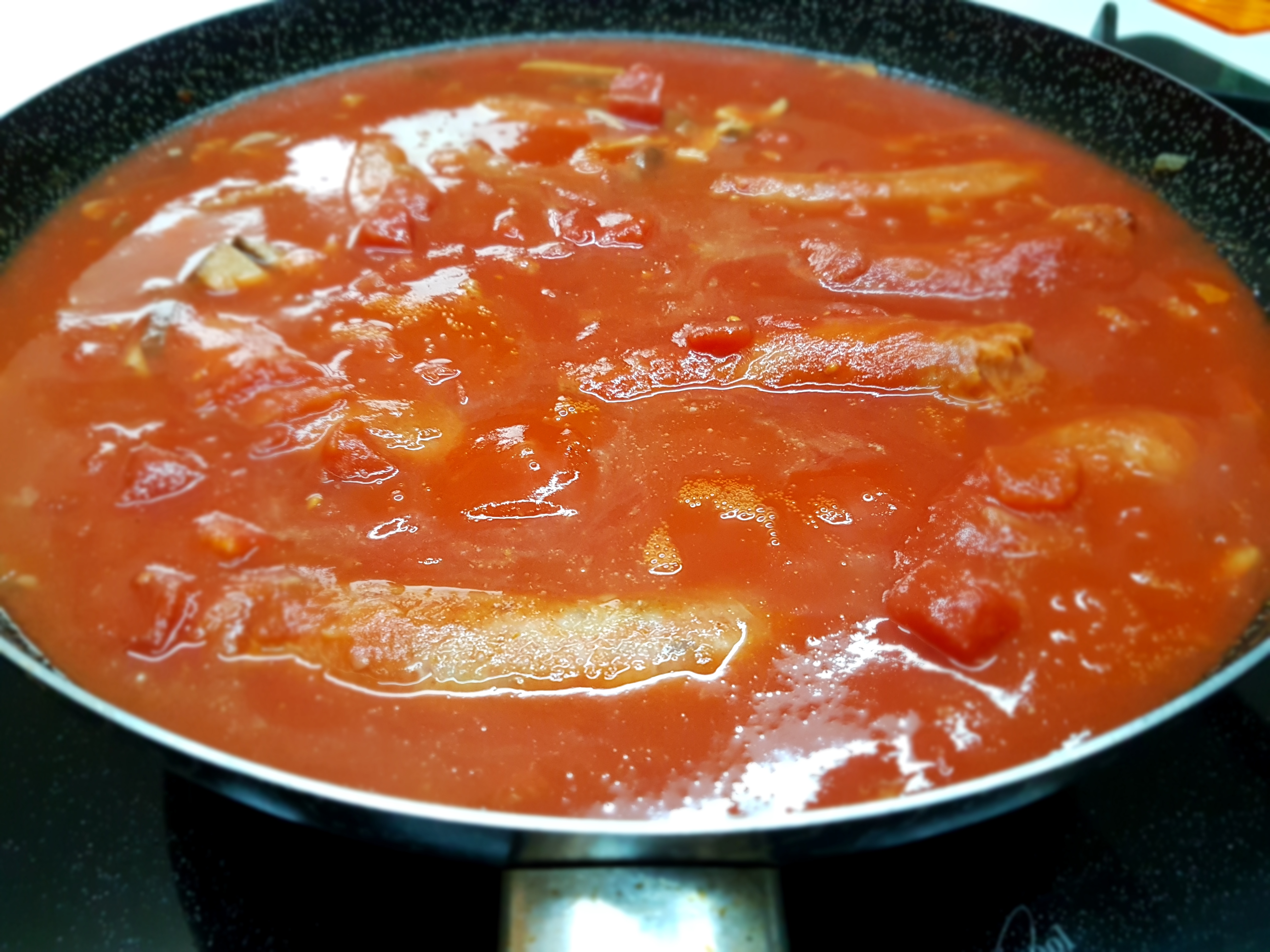 Orecchiette con ragù di cardoncelli e salsiccia piccante di Minervino