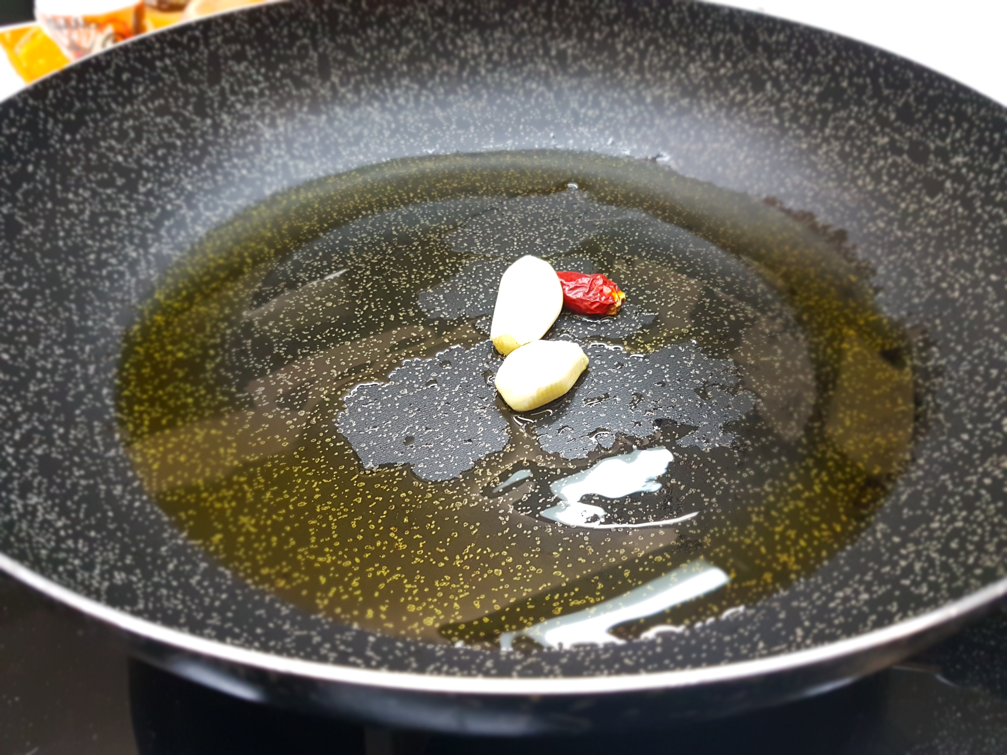 Orecchiette con sanapid al profumo di agrumi