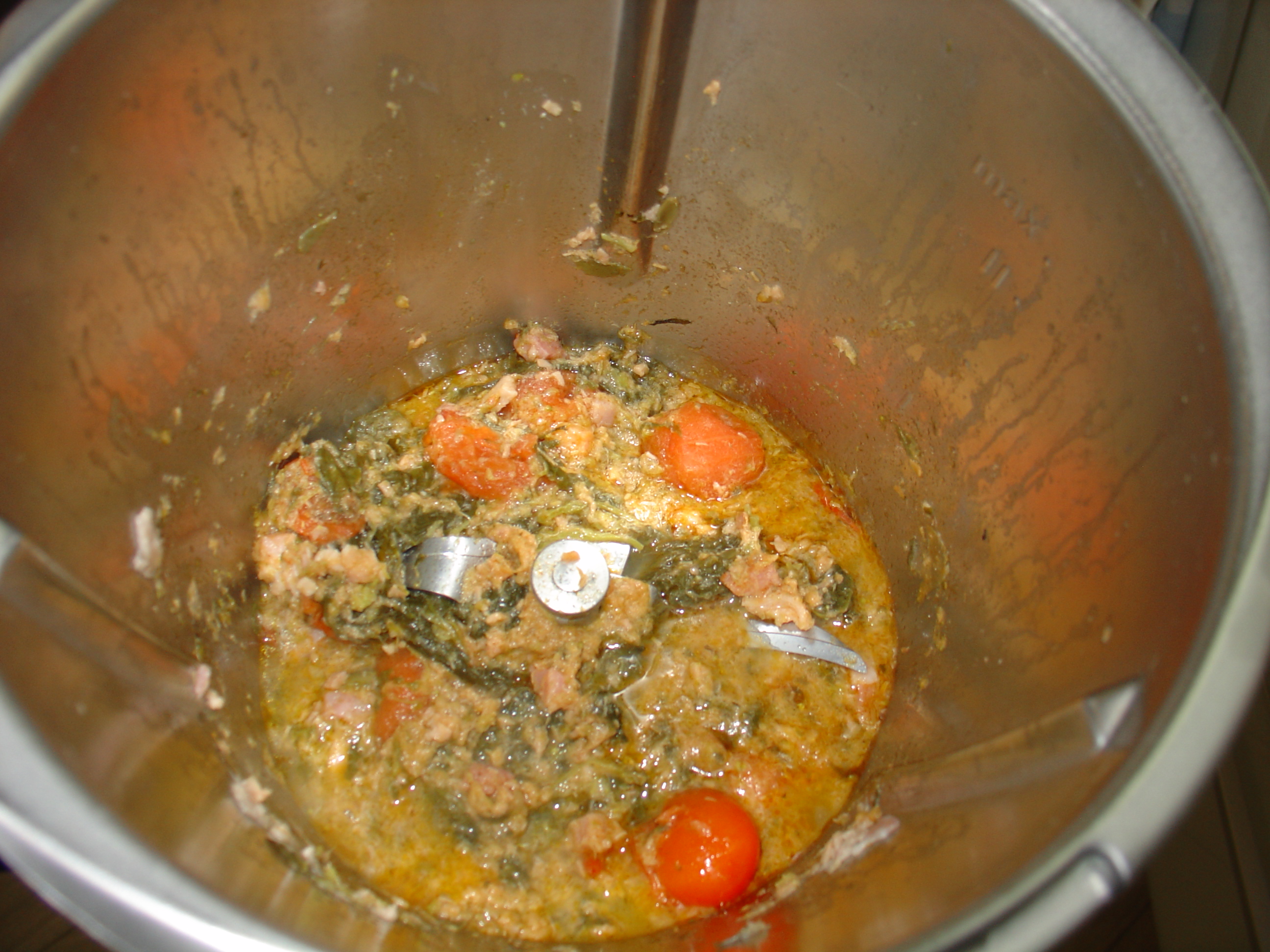 Orecchiette con trancio di tonno e cime di rape