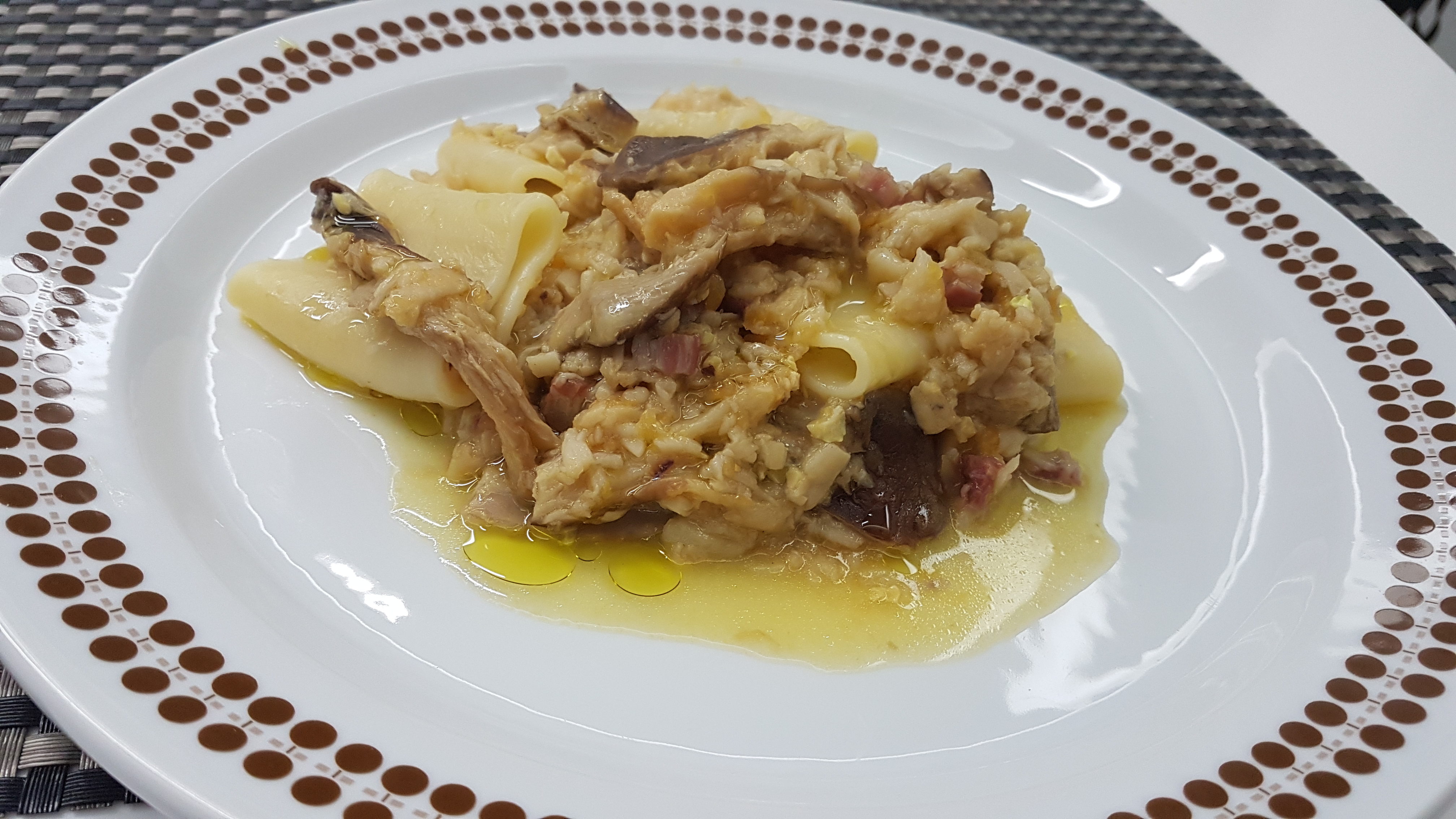 Paccheri con funghi e zucca