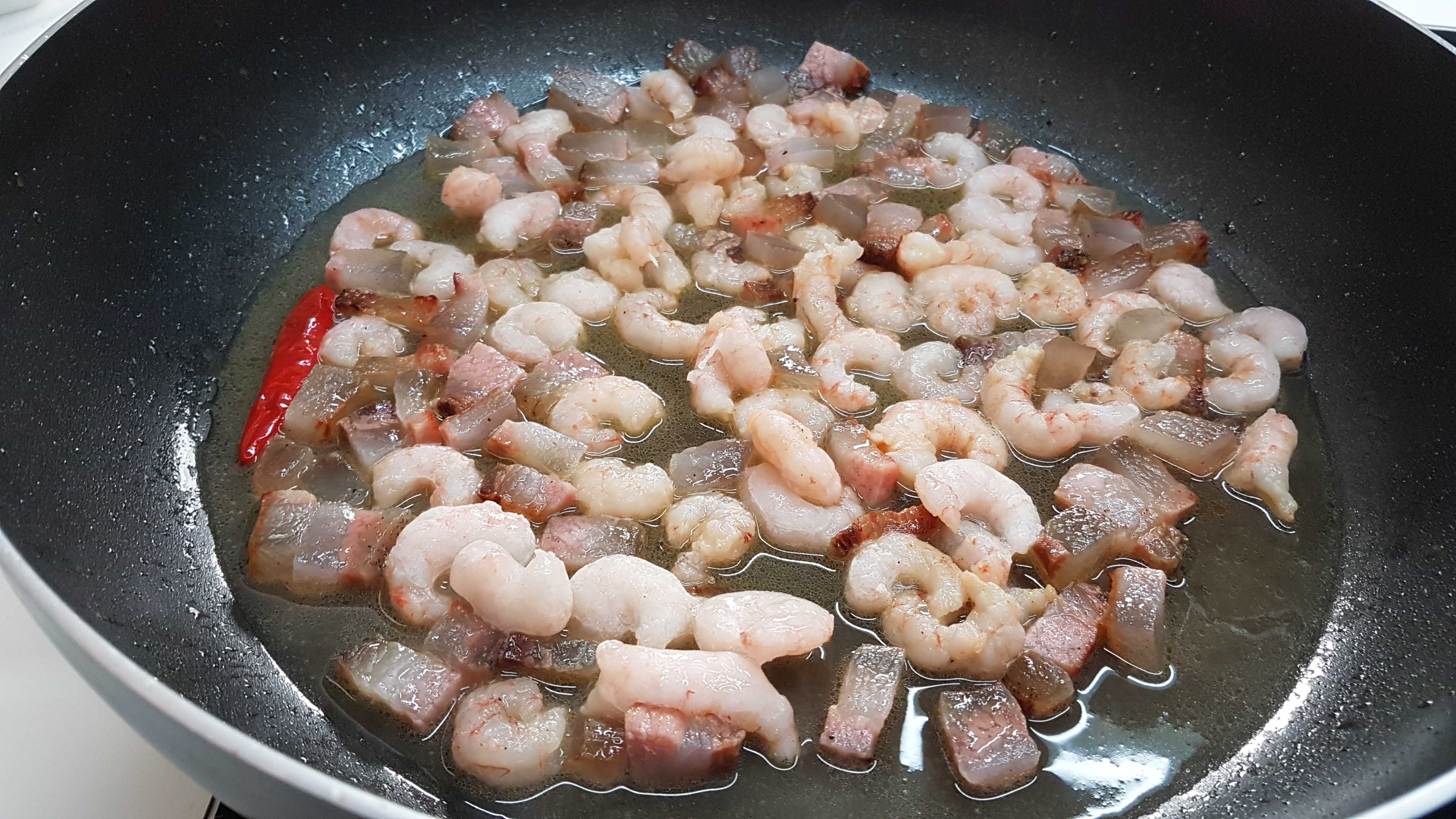 Paccheri con gamberetti e fagiolini mantecati con caciocavallo