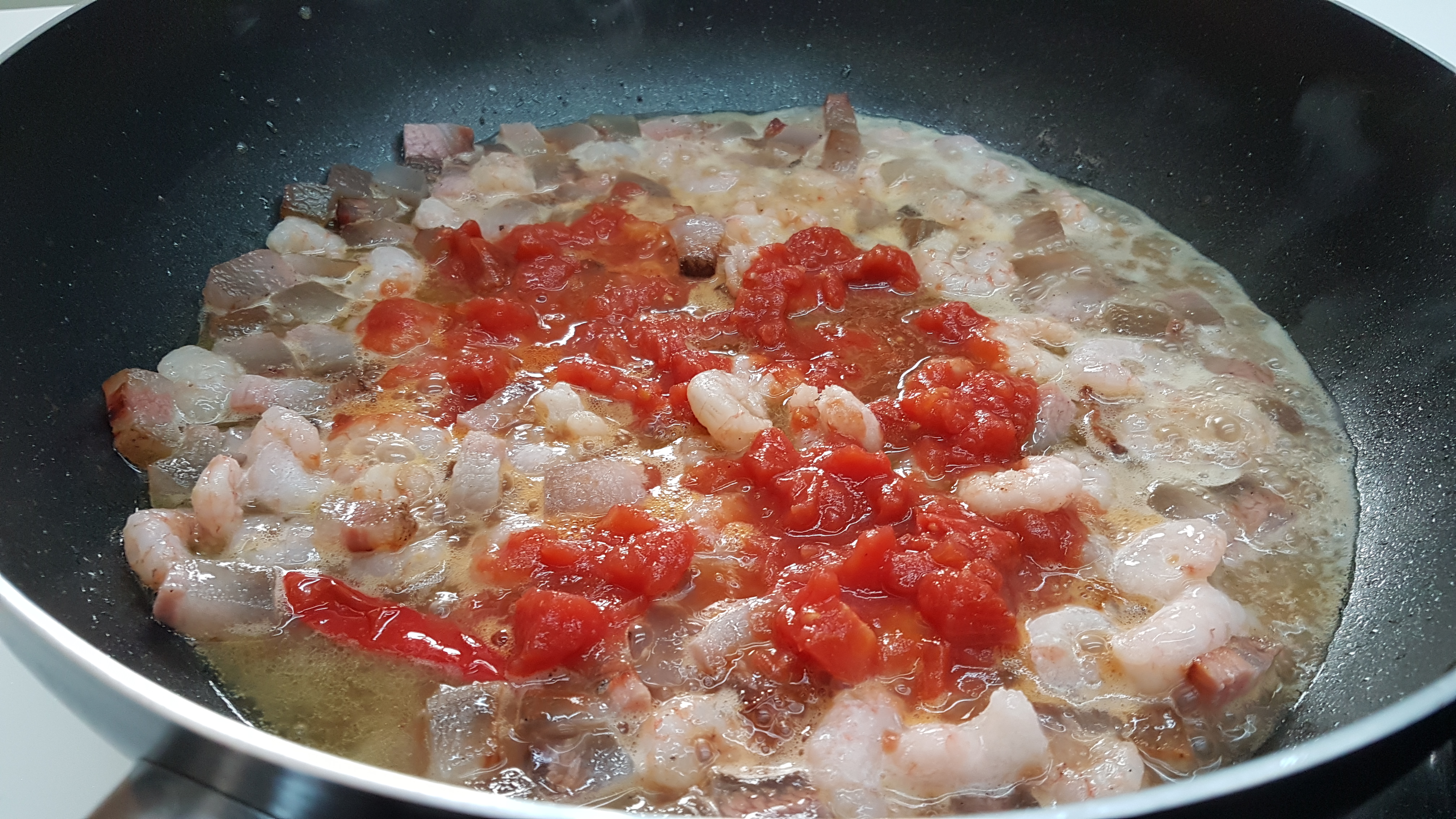 Paccheri con gamberetti e fagiolini mantecati con caciocavallo