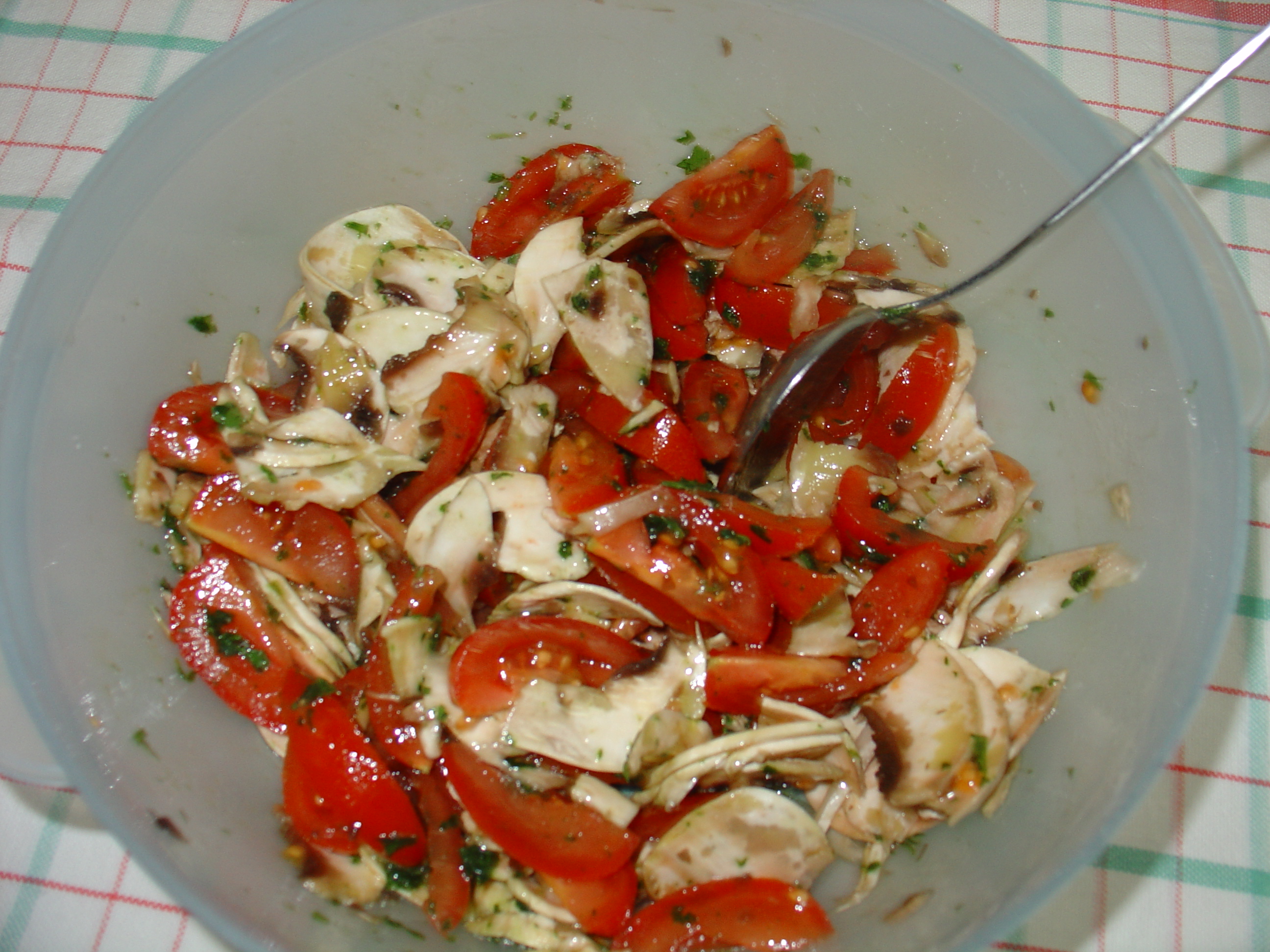 Penne crudaiola con funghi e zenzero