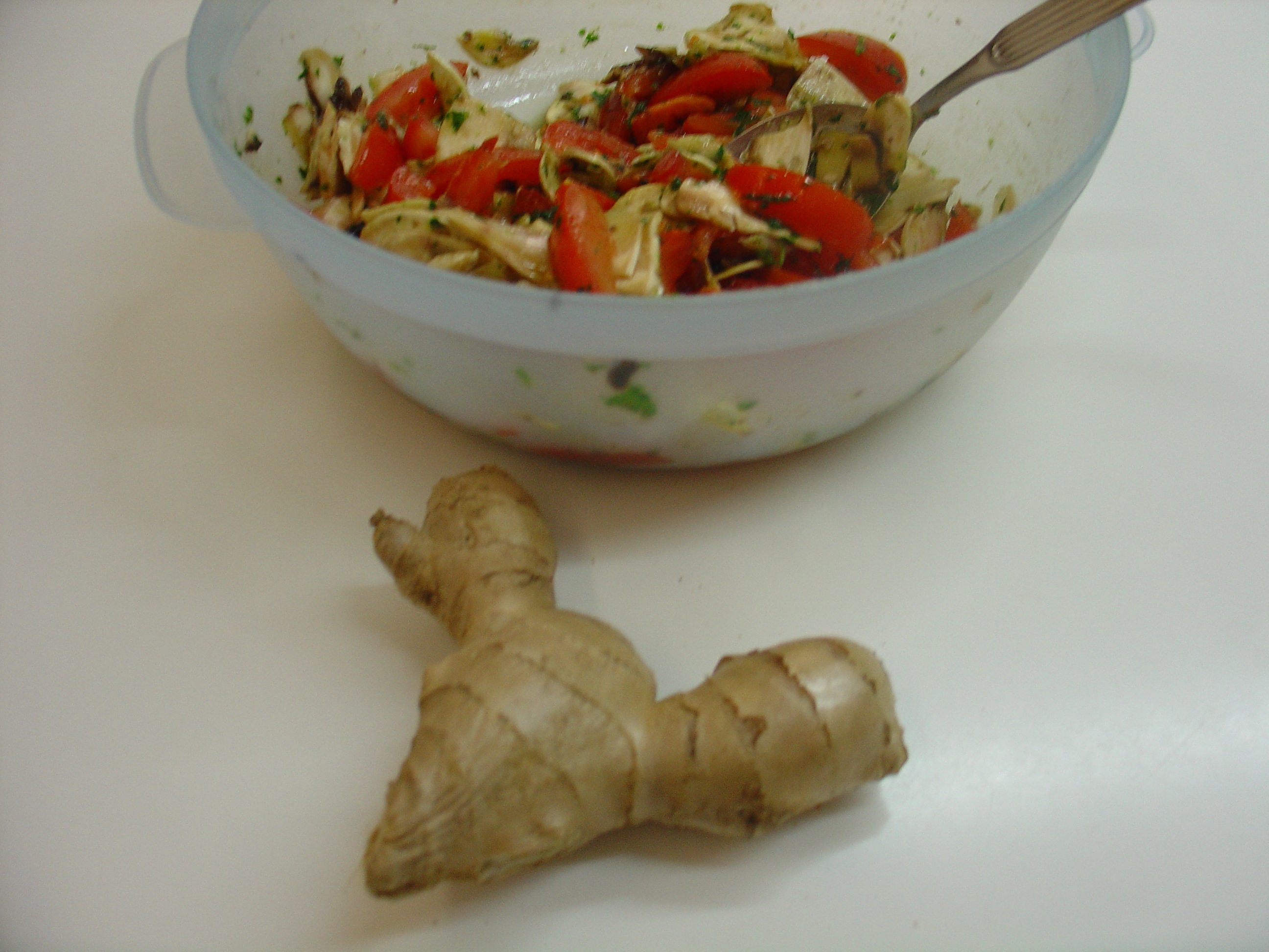 Penne crudaiola con funghi e zenzero