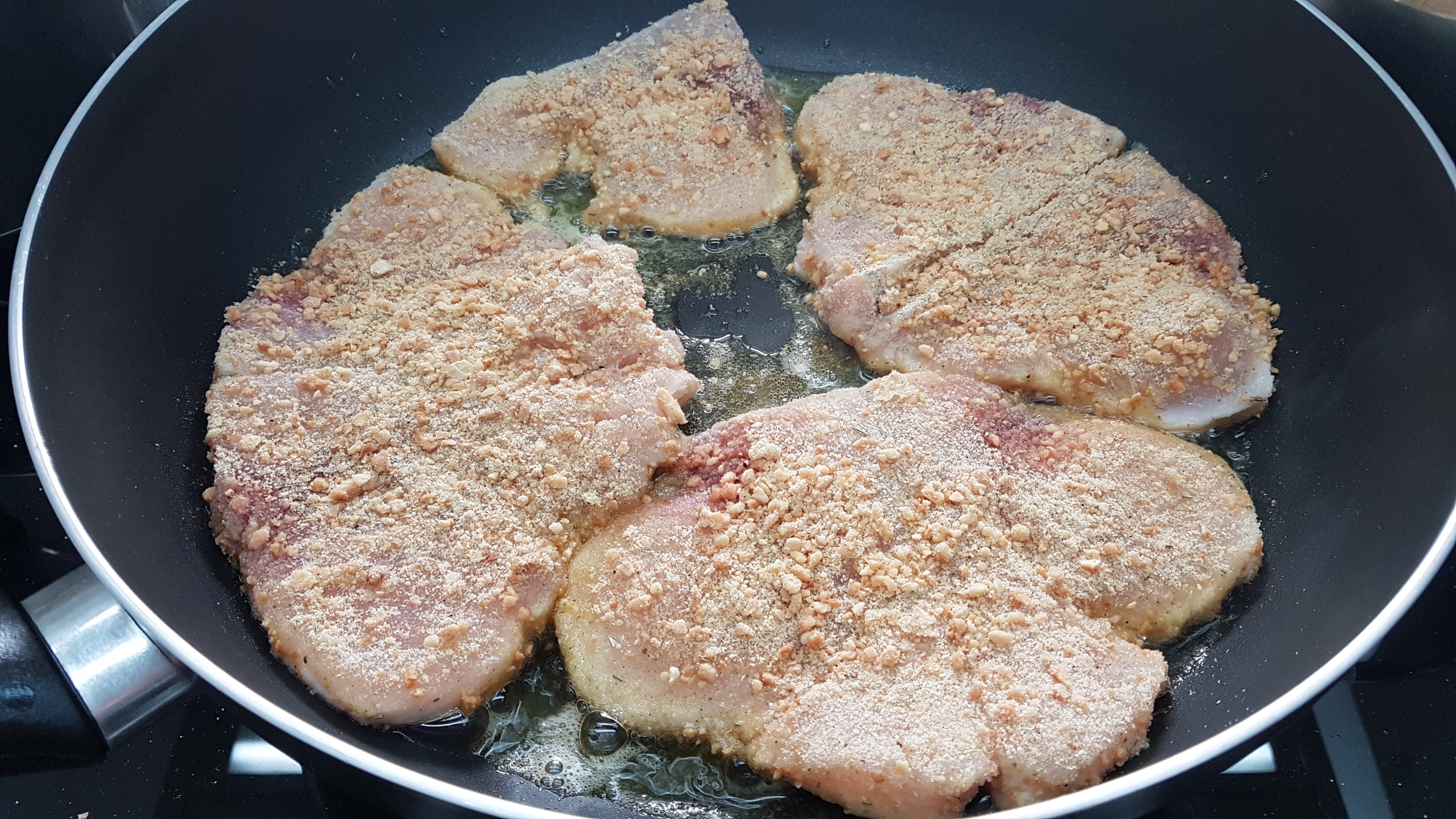 Pesce spada in crosta di mandorle