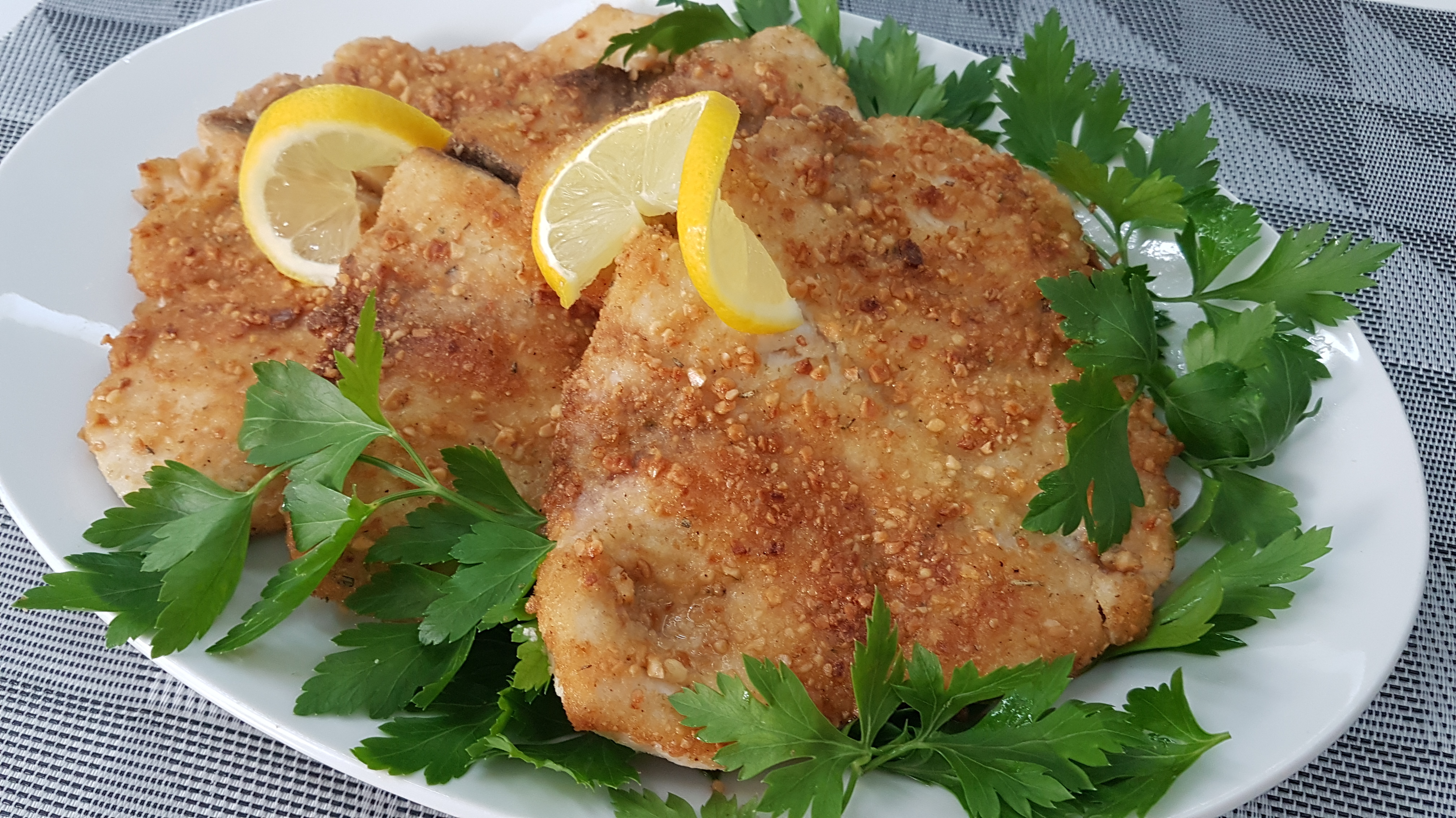 Pesce spada in crosta di mandorle