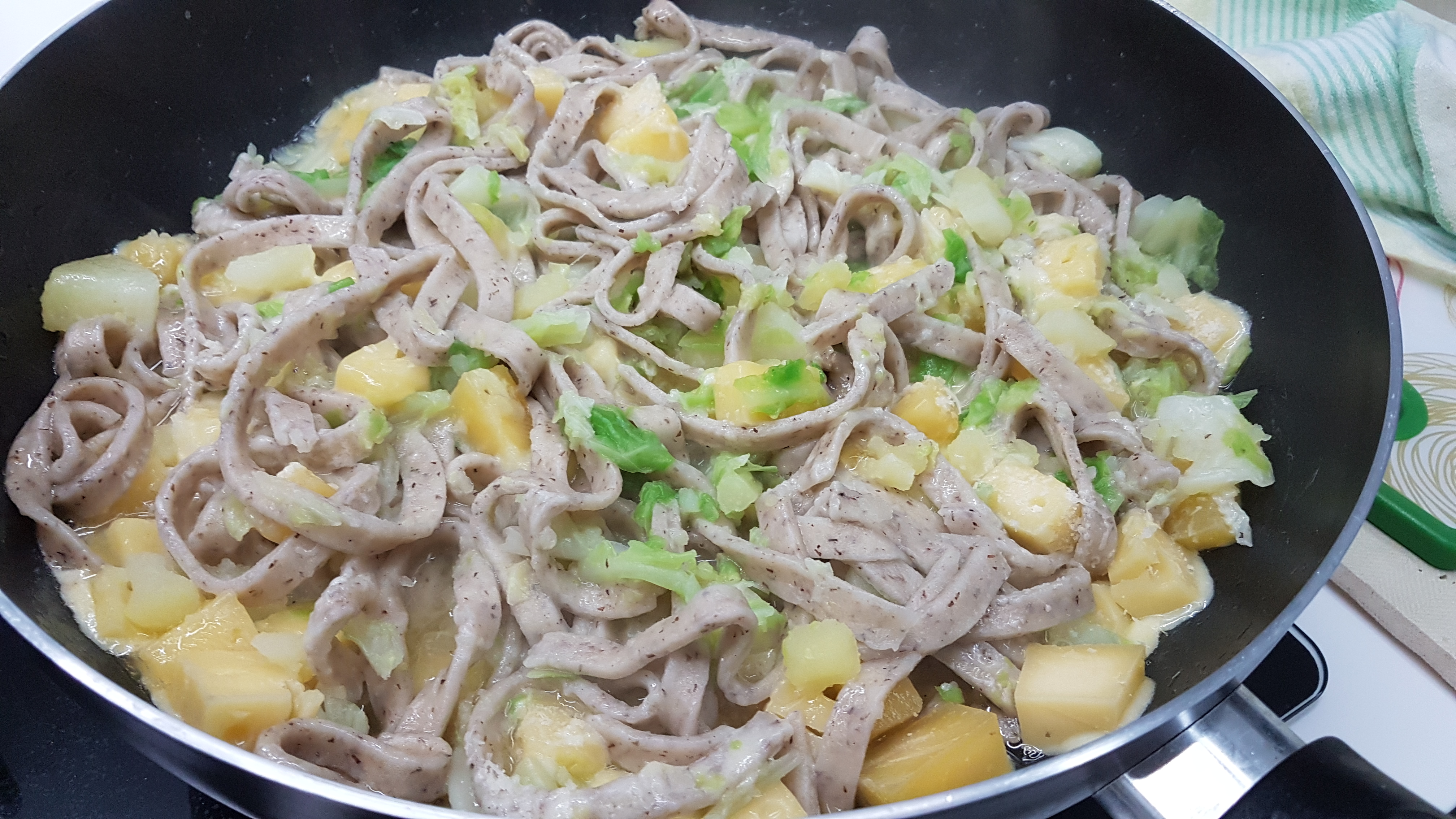 Pizzoccheri della Valtellina con verza