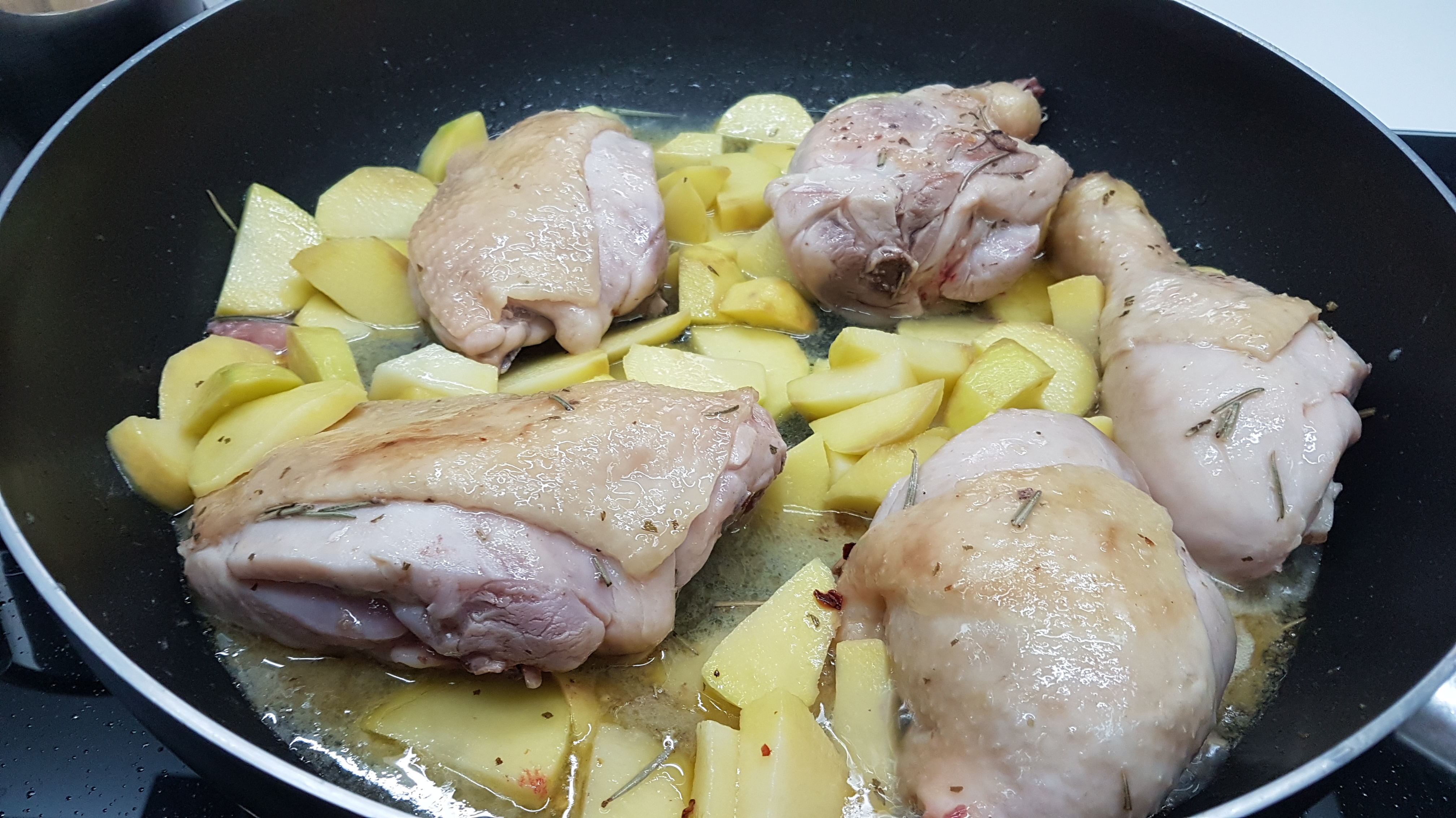 Pollo Agreste con patate e peperoni