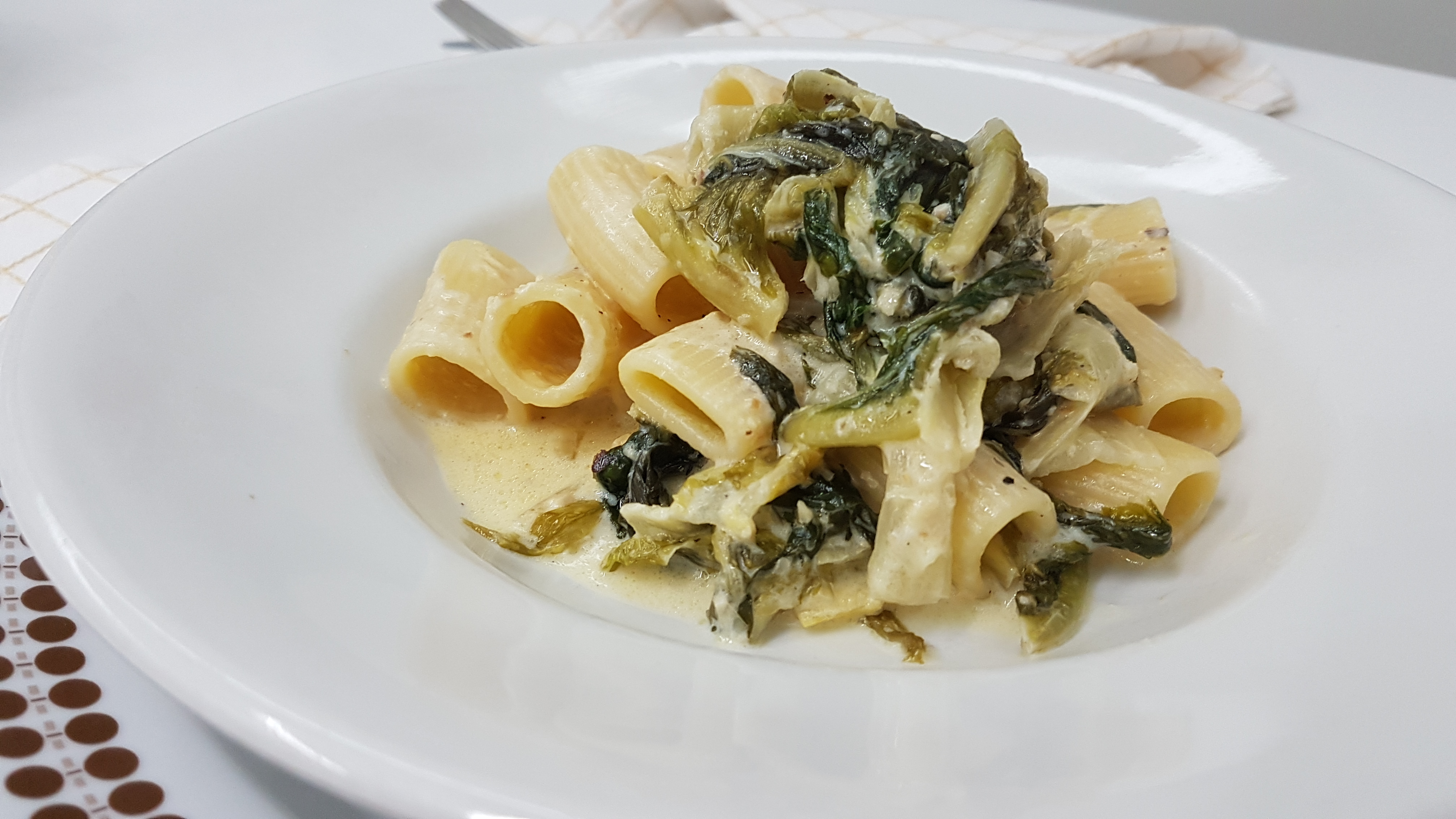 Rigatoni di Gragnano con lattuga