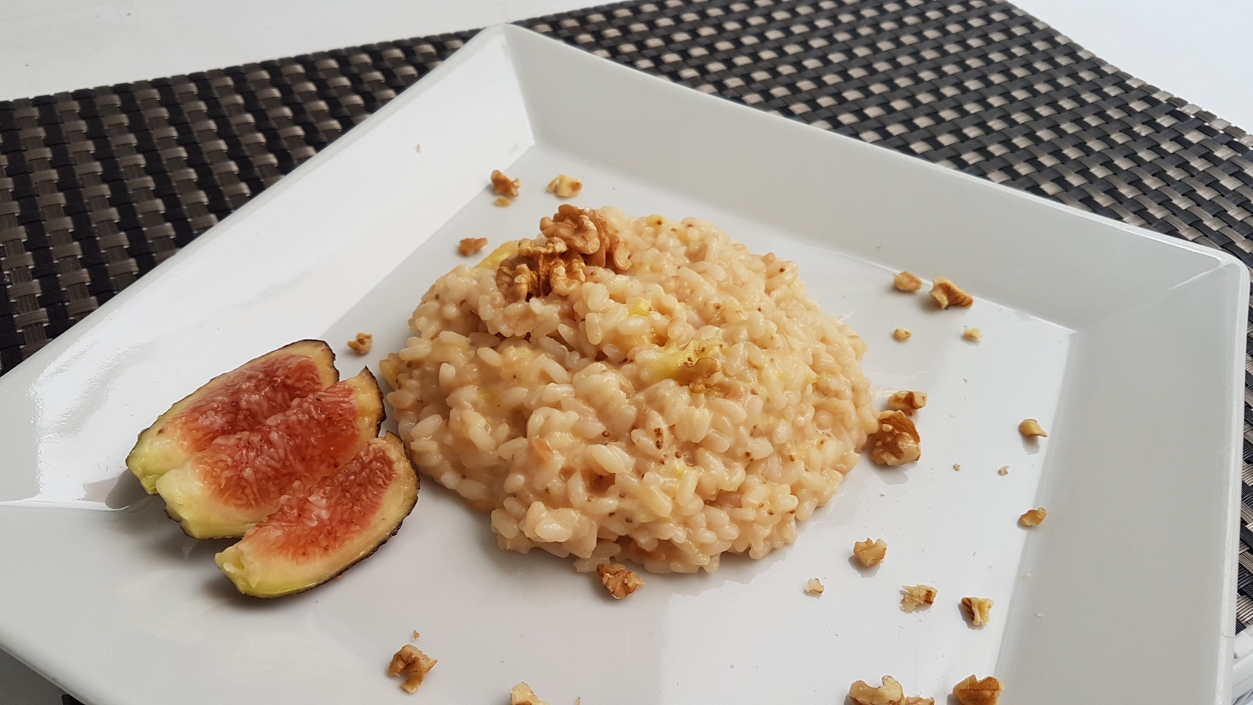 Risotto con fioroni e noci