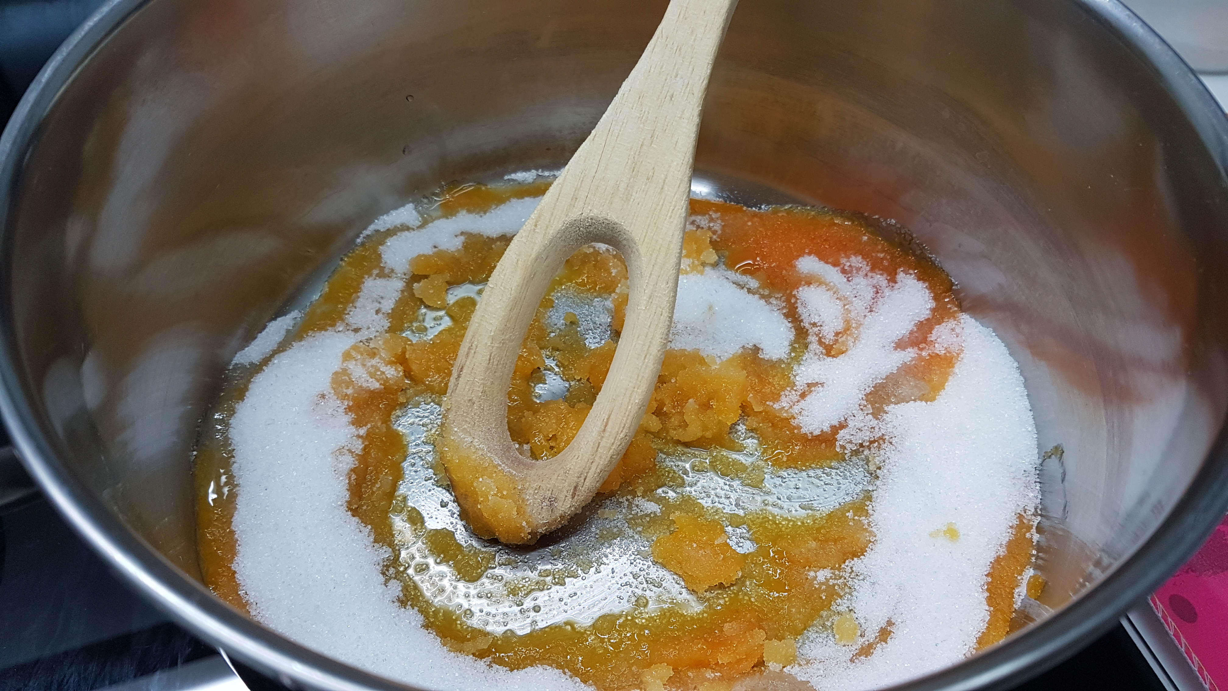 Sfogliatine di mele con crema