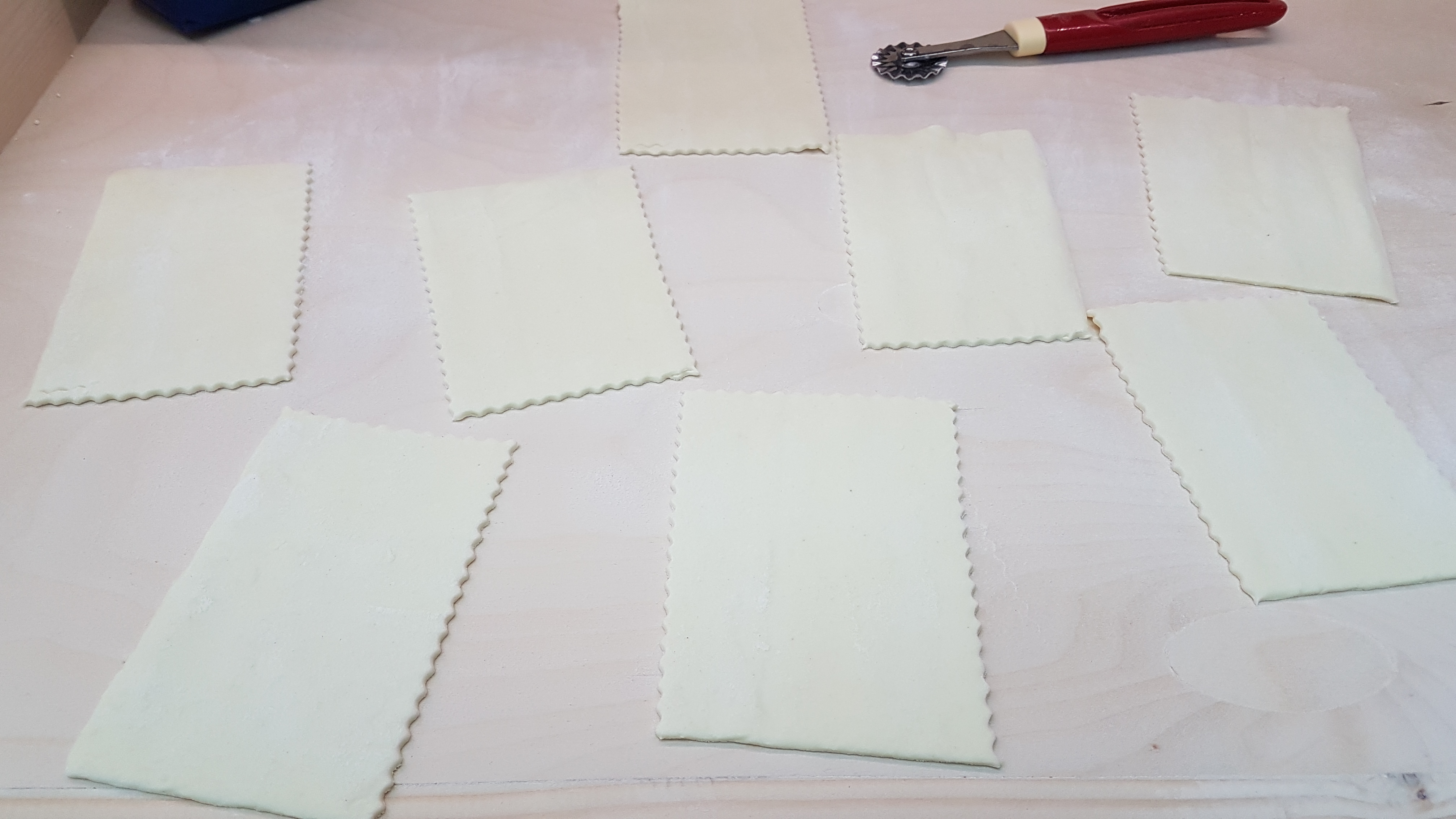 Sfogliatine di mele con crema