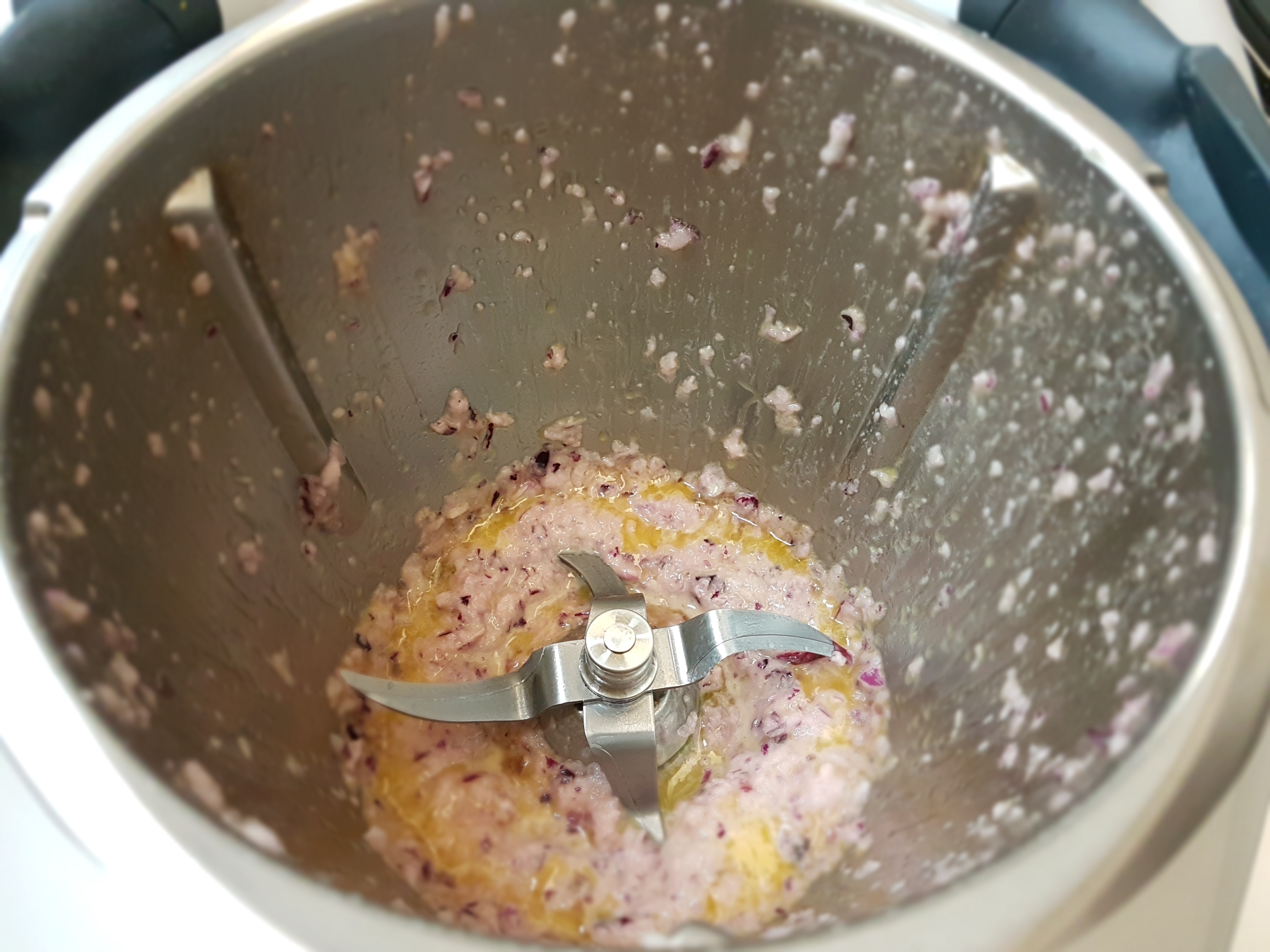 Spaghetti e surimi al succo di arancia