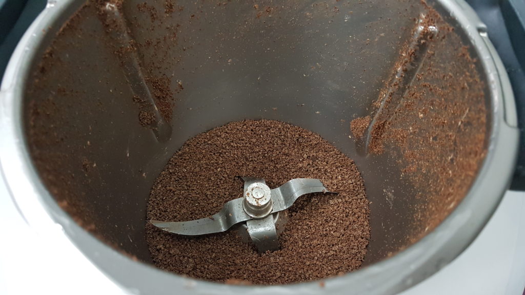 Torta all'acqua con cioccolato e pere ( by Annett )